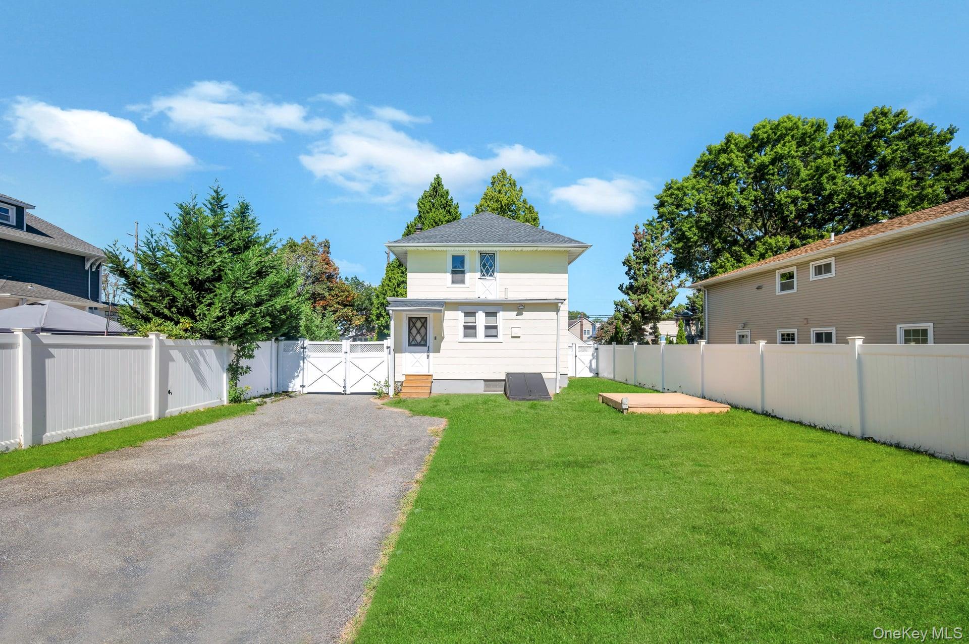 2780 Natta Boulevard, Bellmore, NY 11710