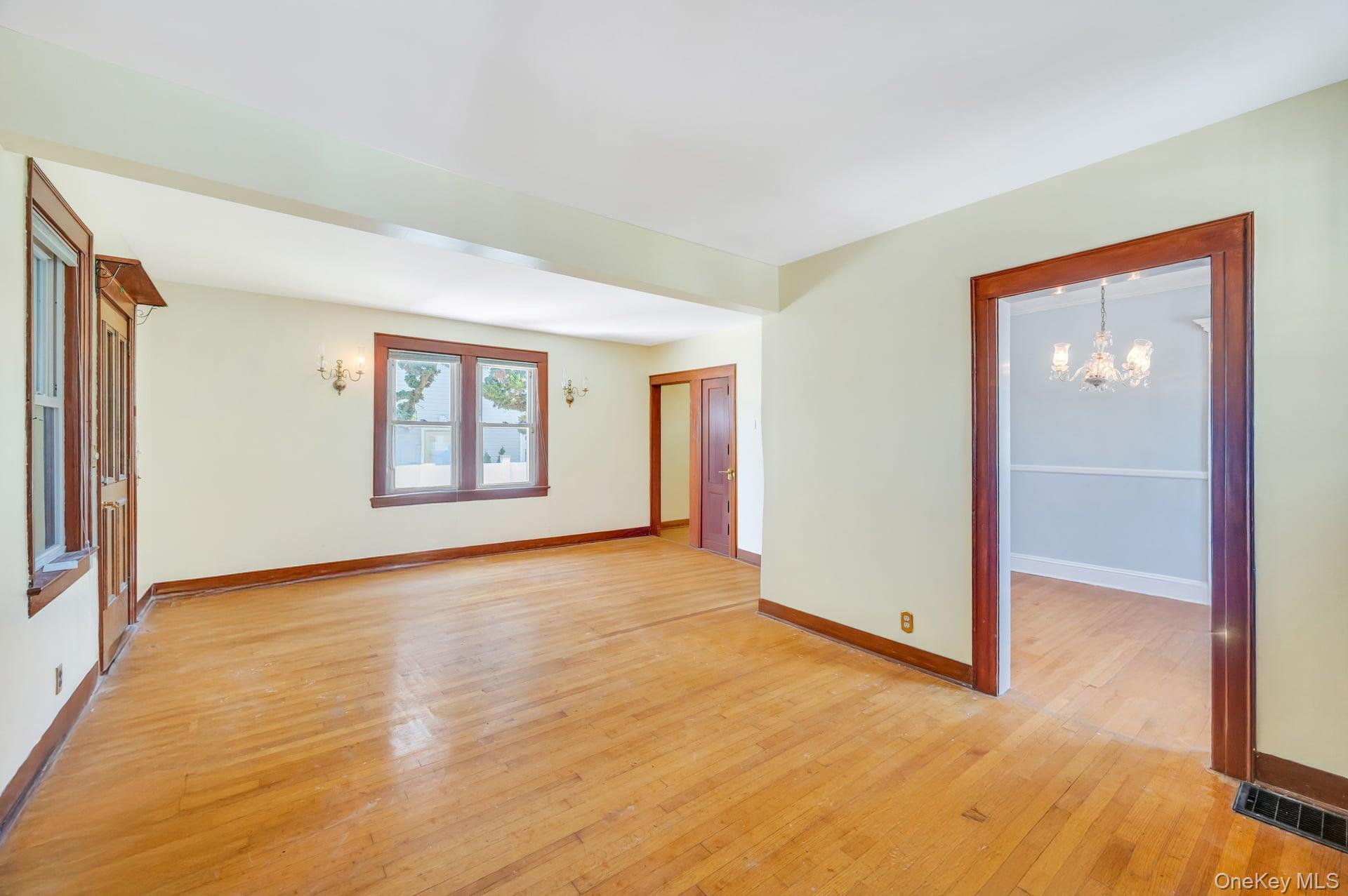 2780 Natta Boulevard, Bellmore, NY 11710