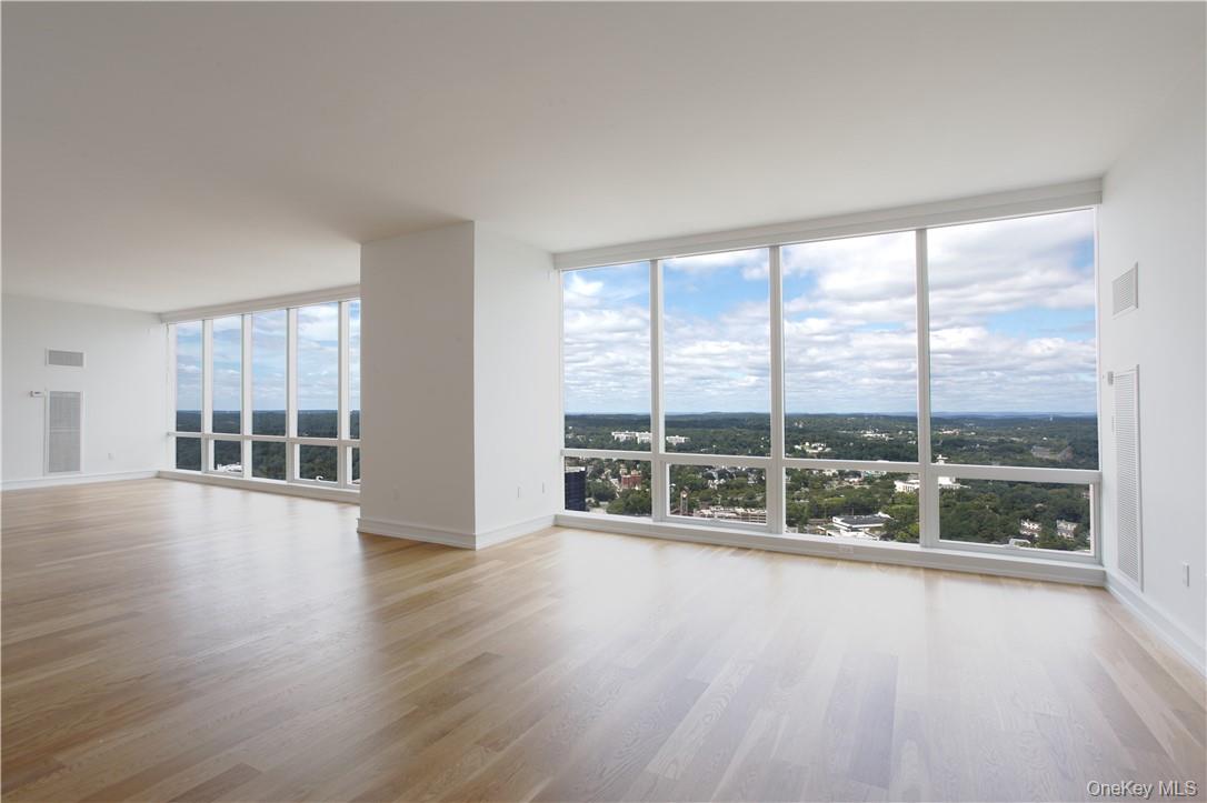 1 Renaissance Square # PH40C, White Plains, NY 10601