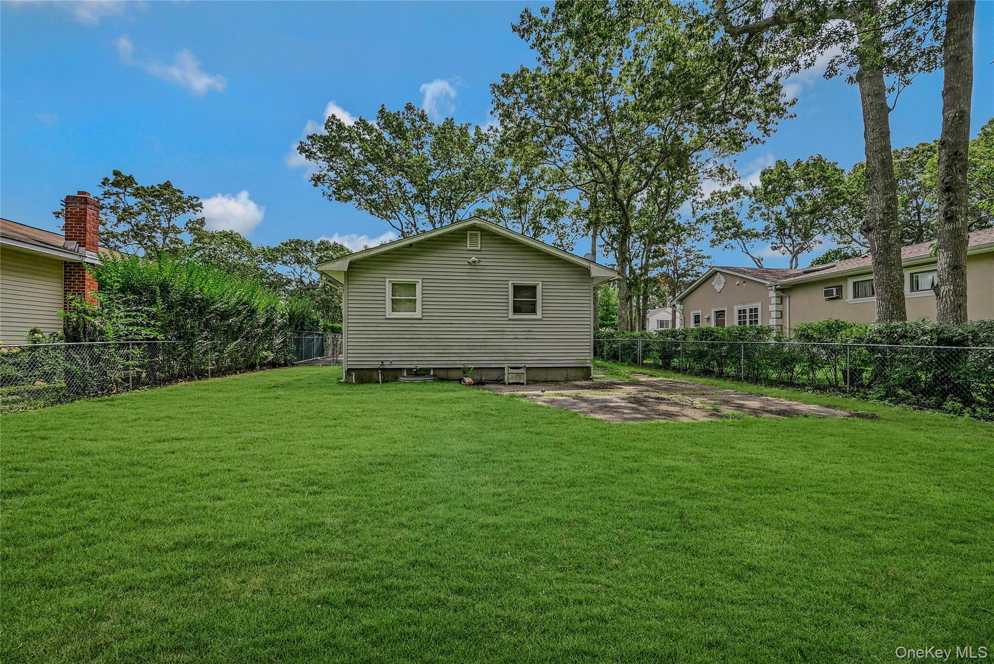 222 Priscilla Avenue, Flanders, NY 11901