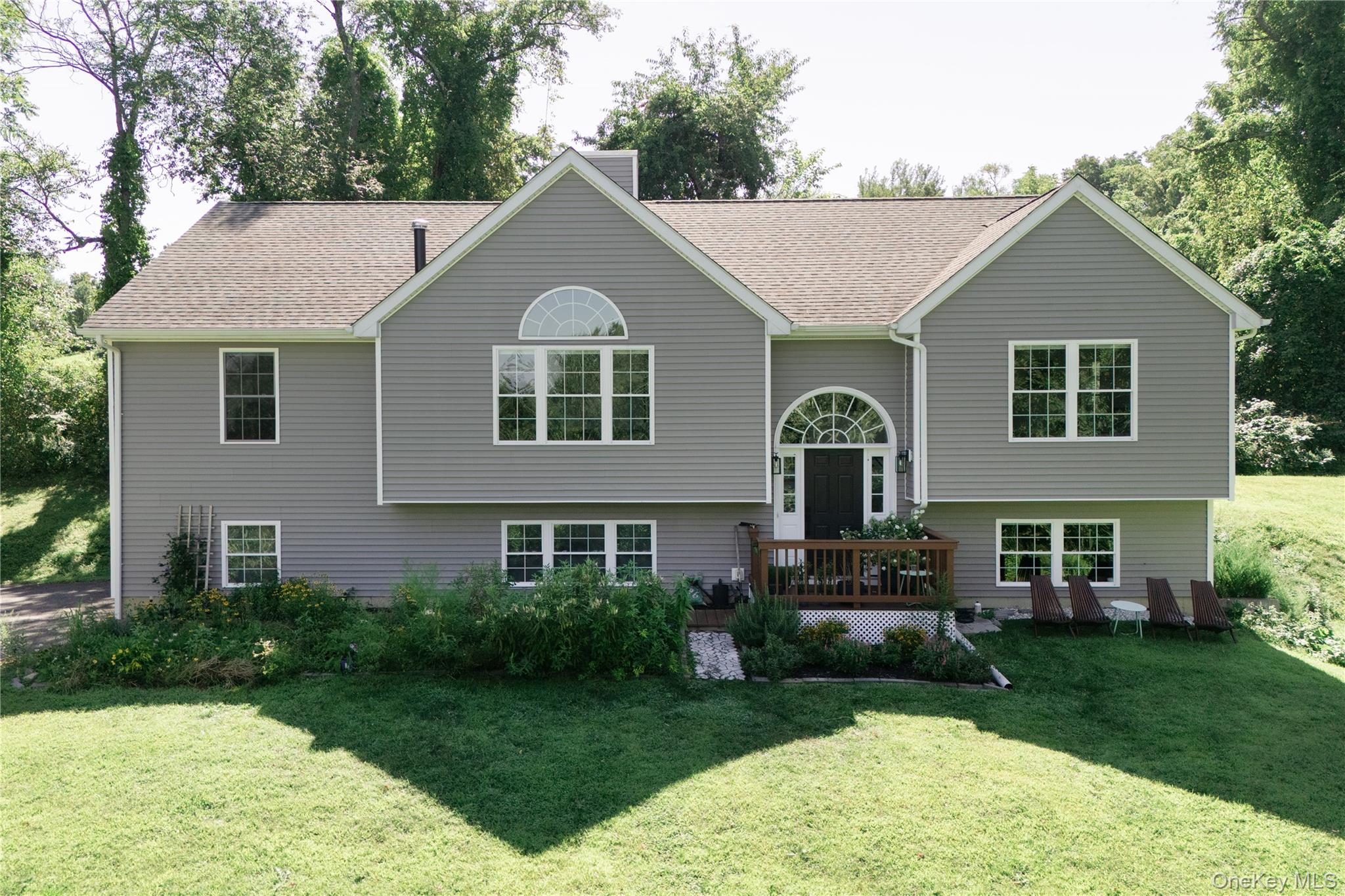 678 Plass Road, Pleasant Valley, NY 12569