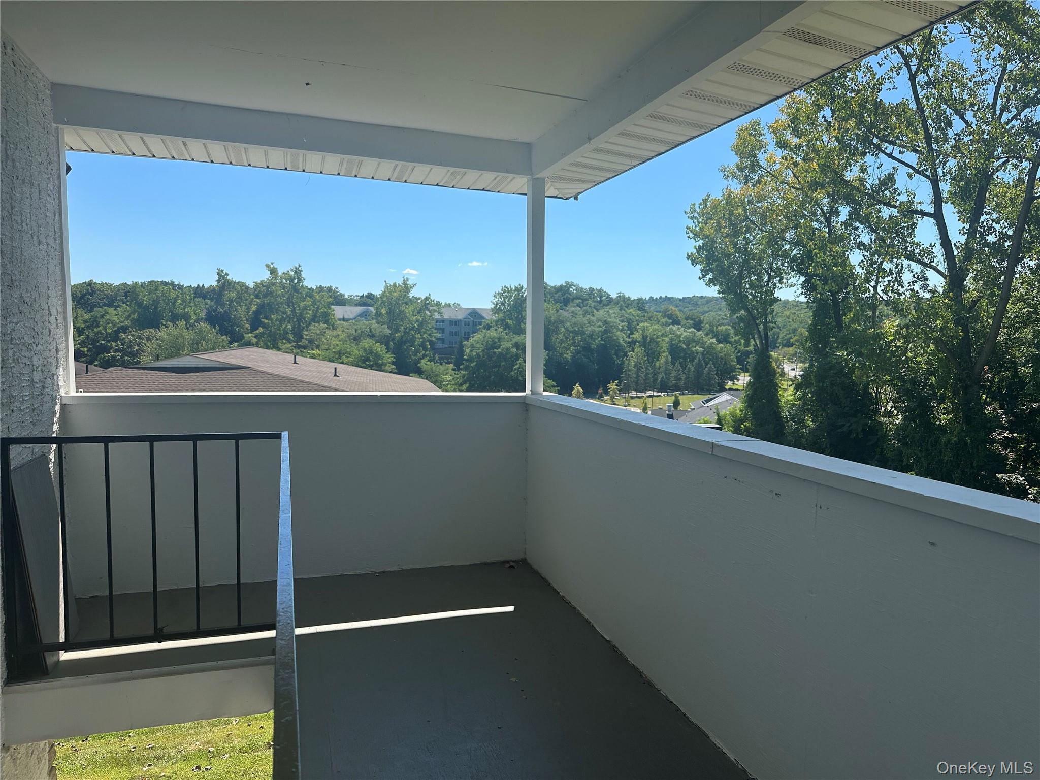 1605 Baldwin Lane # 16E, Middlehope, NY 12550