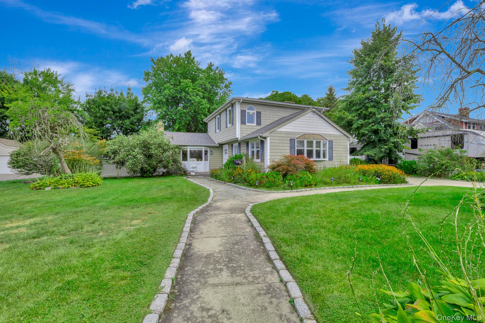 59 Willow Street, Sayville, NY 11782