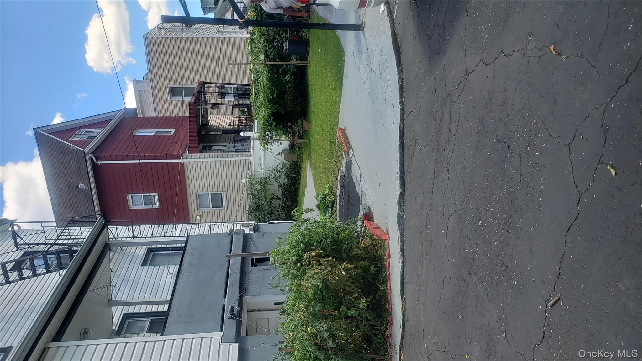 18 S 11th Avenue, Mount Vernon, NY 10550