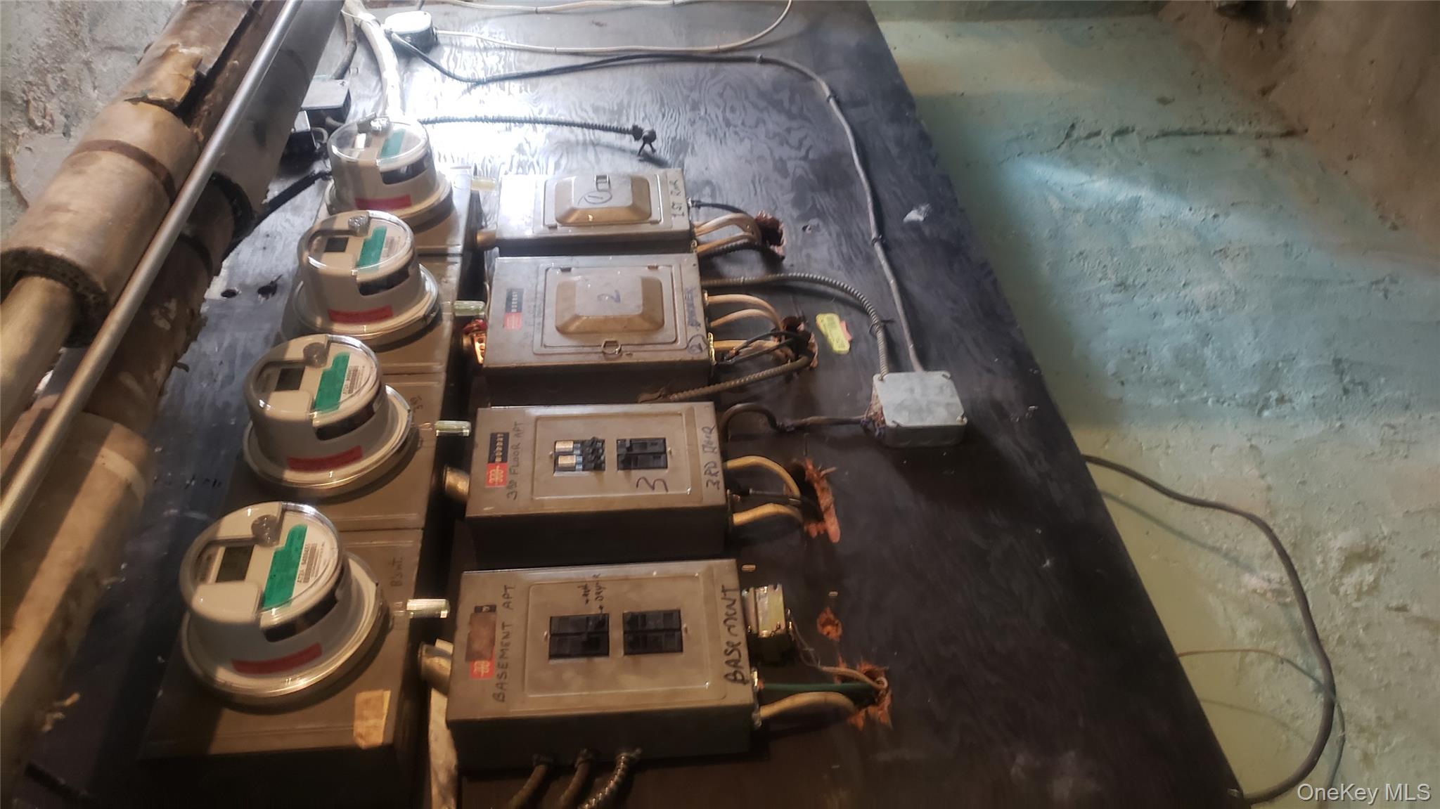 18 S 11th Avenue, Mount Vernon, NY 10550