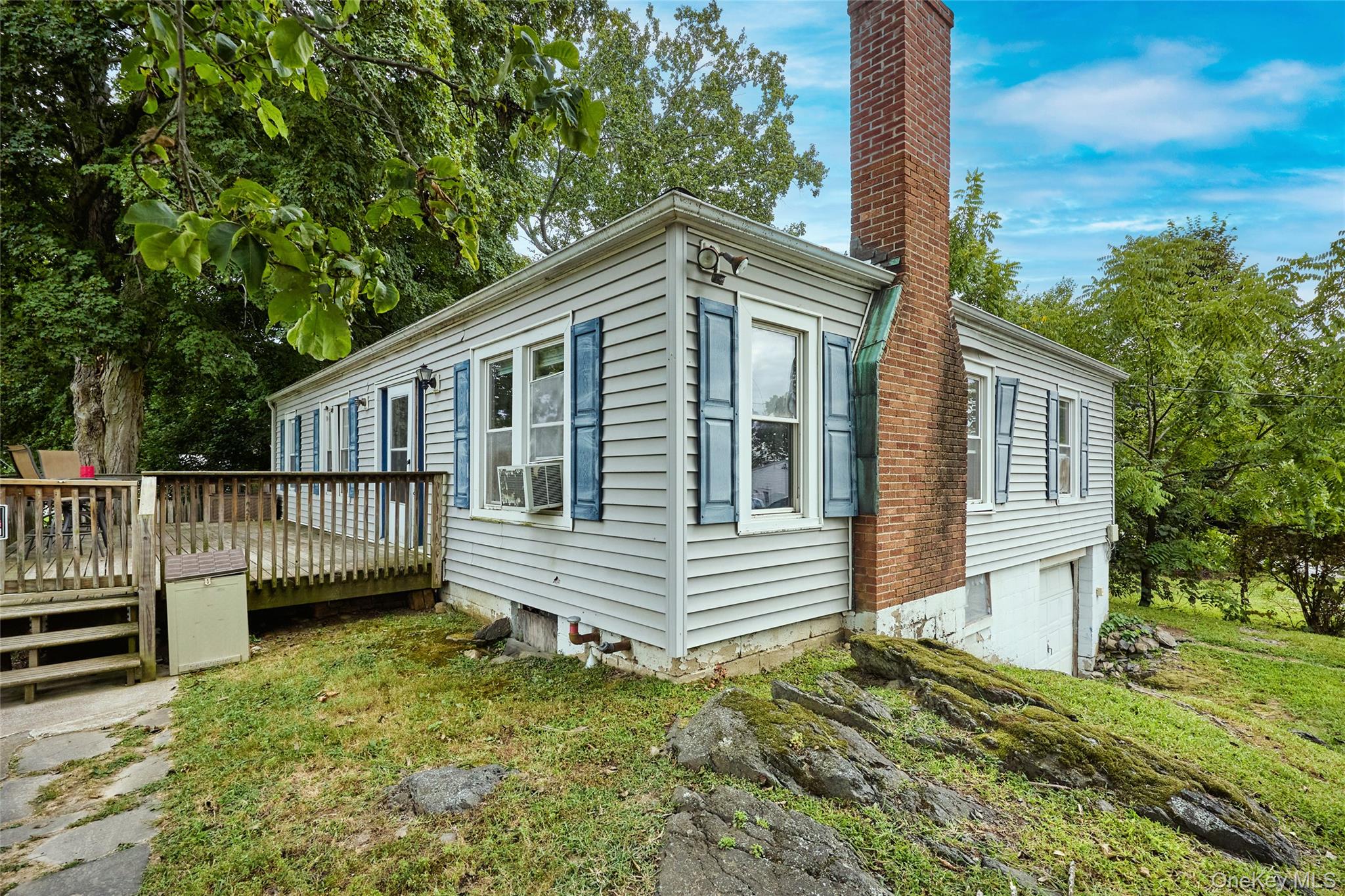 13 Parkview Terrace, Poughkeepsie, NY 12603