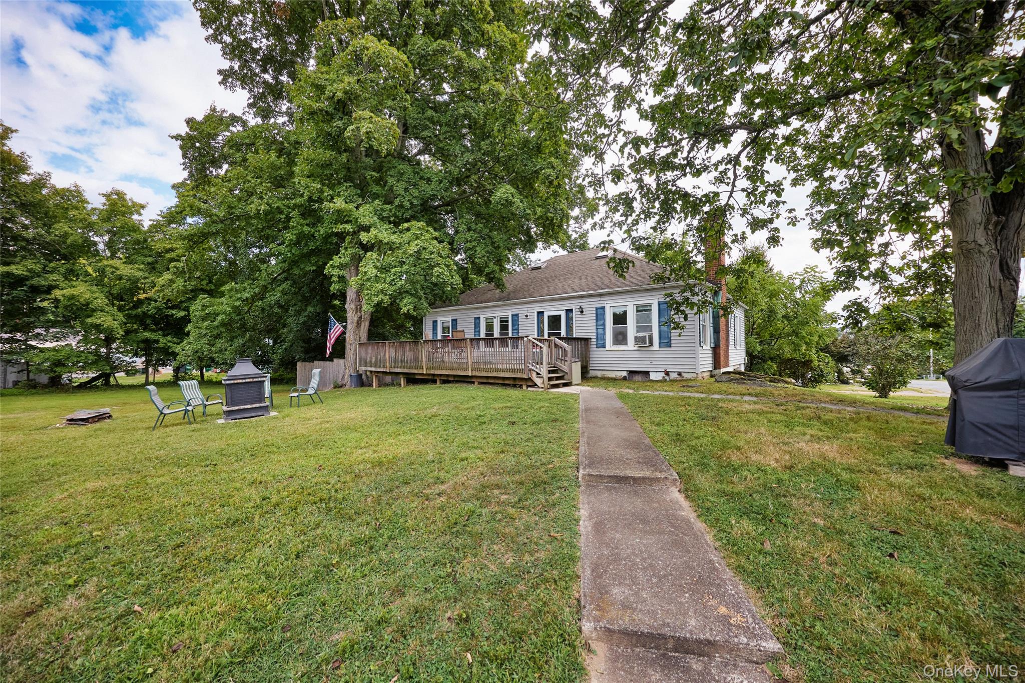 13 Parkview Terrace, Poughkeepsie, NY 12603