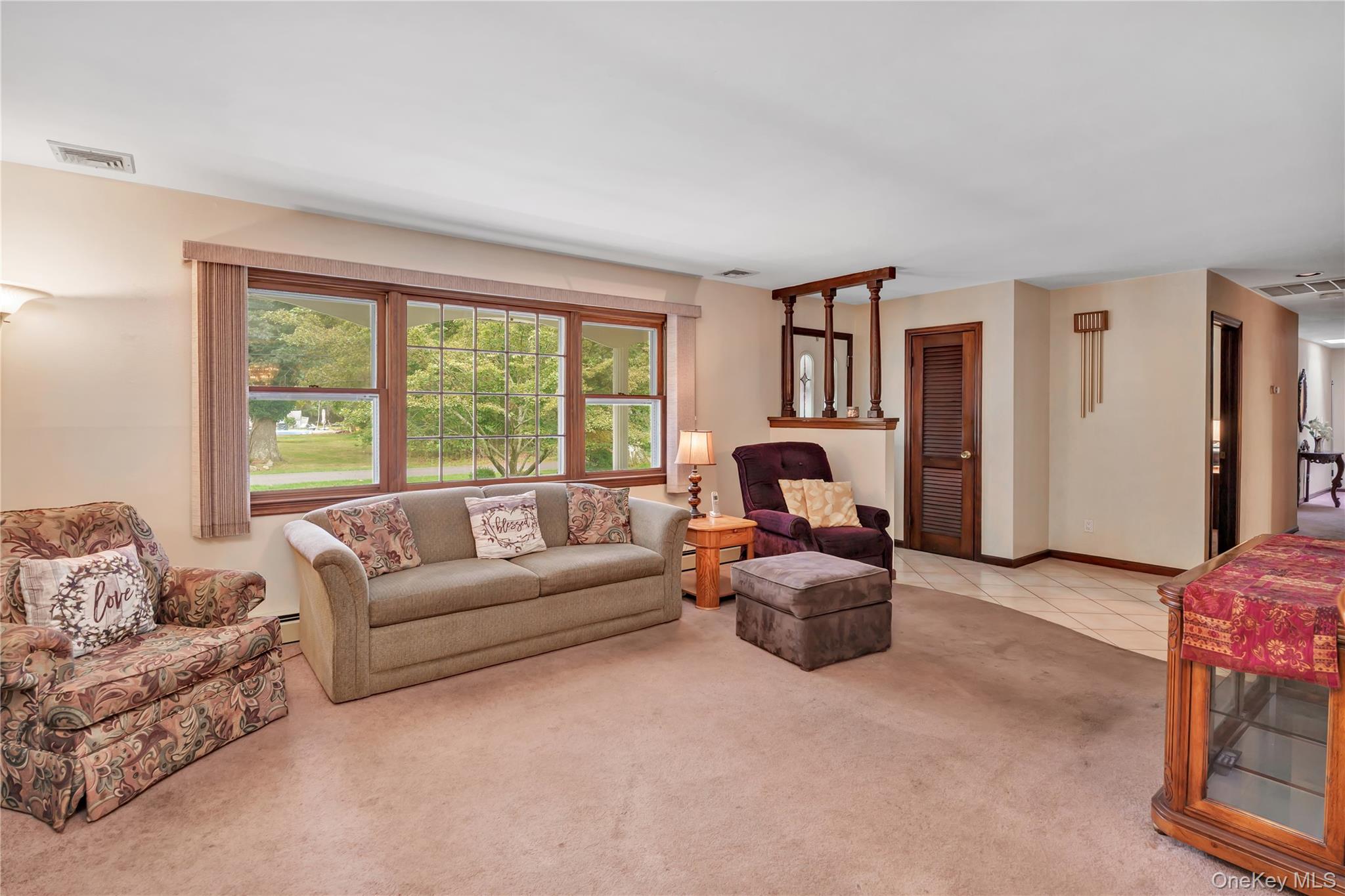 9 Old Barto Road, Brookhaven, NY 11719