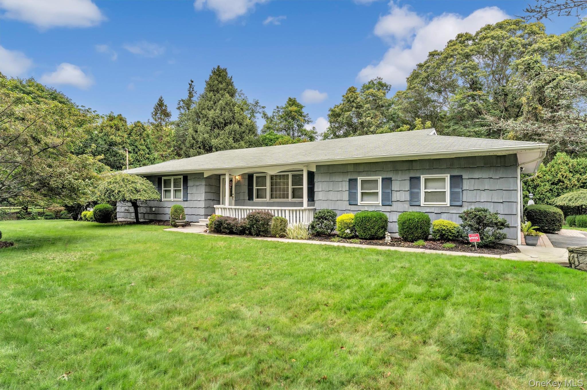 9 Old Barto Road, Brookhaven, NY 11719