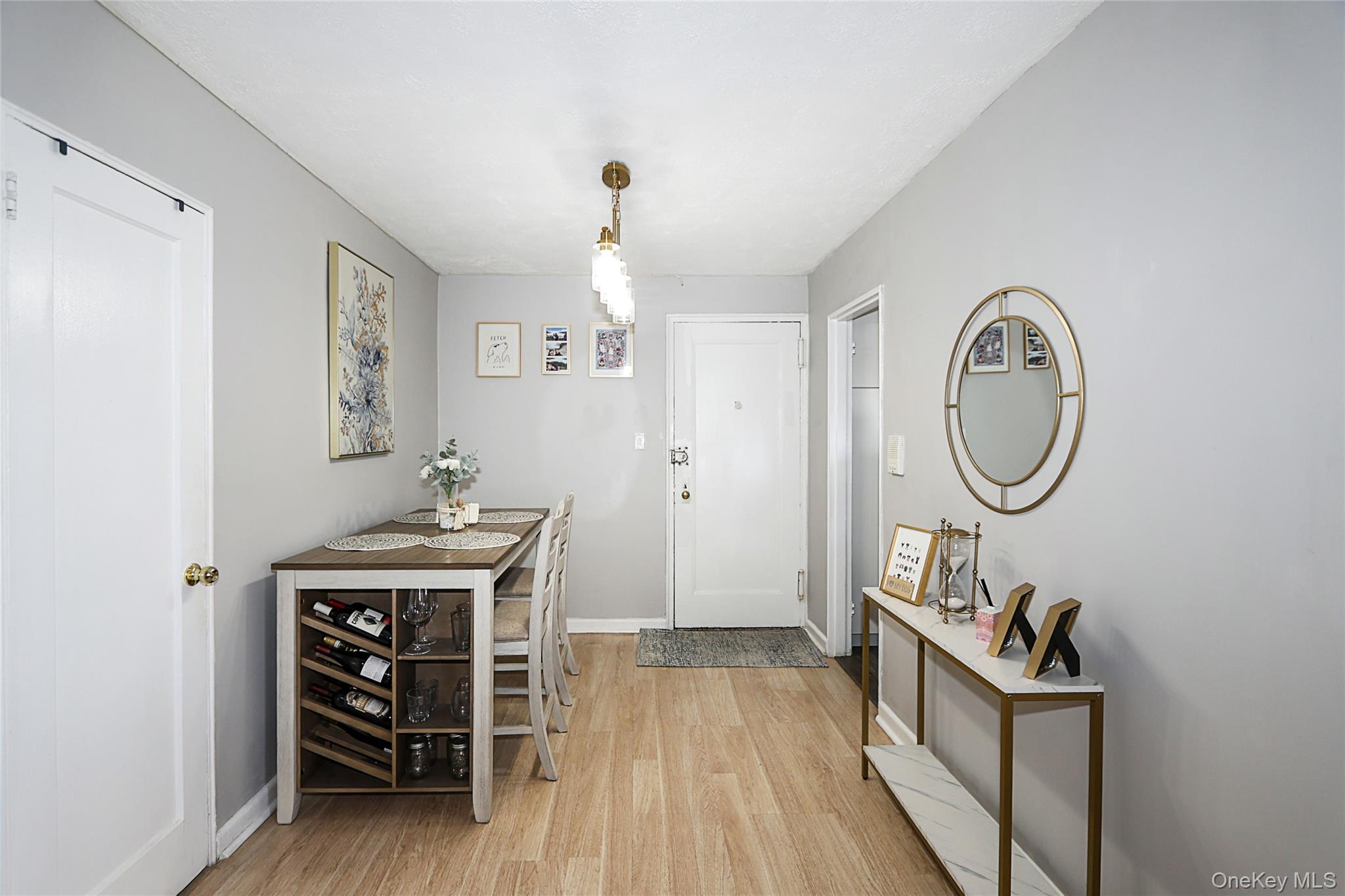 147-10 84th Road # 6K, Briarwood, NY 11435