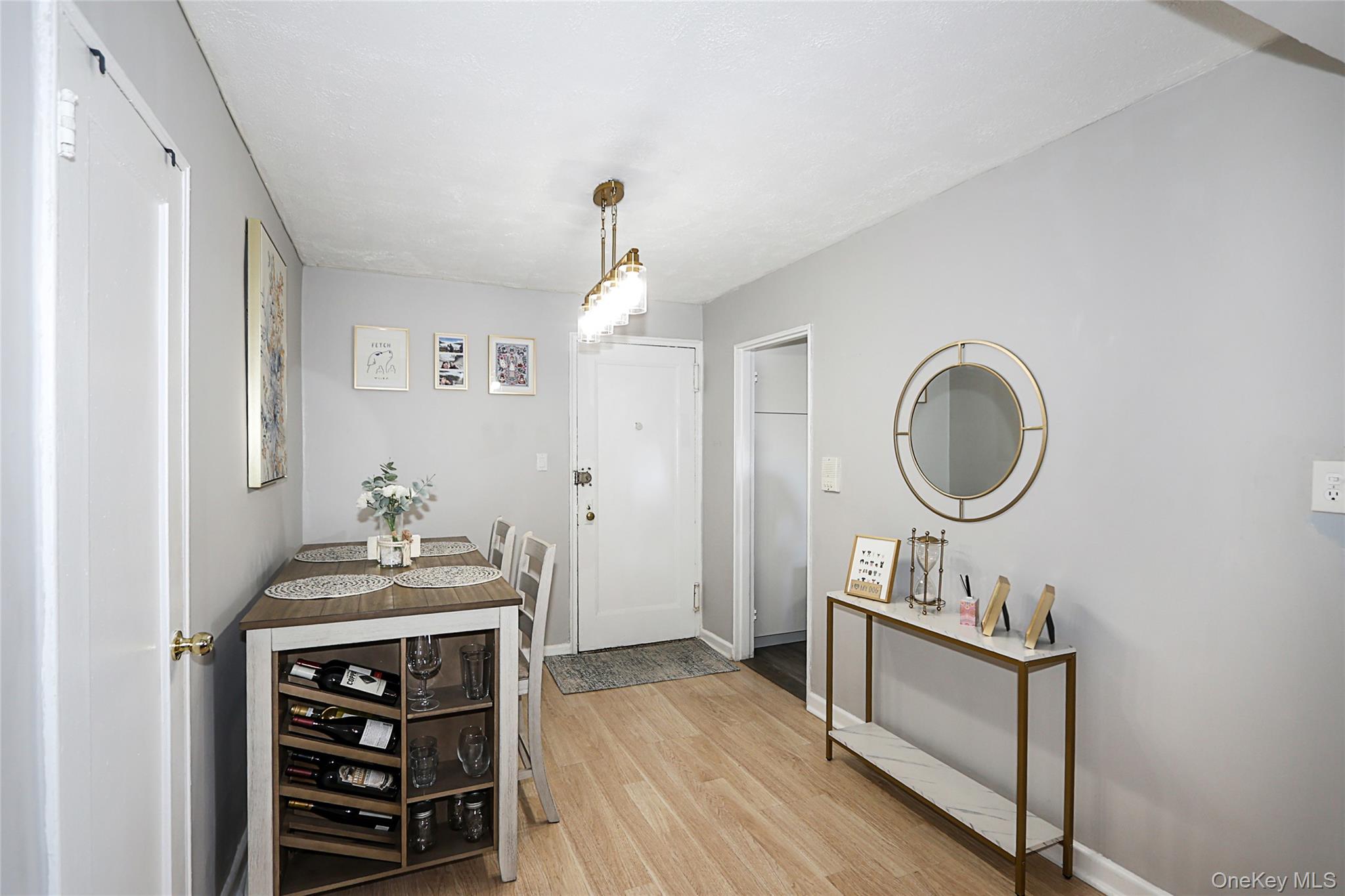 147-10 84th Road # 6K, Briarwood, NY 11435