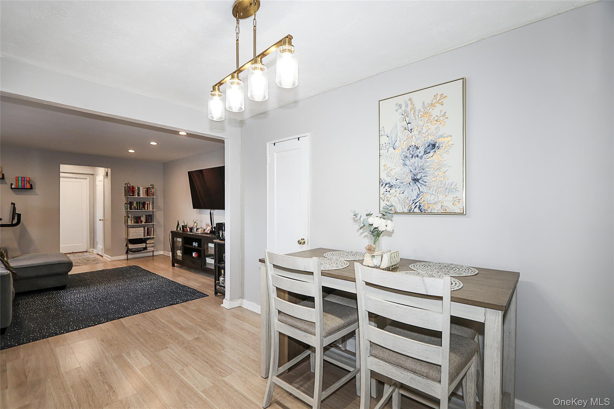 147-10 84th Road # 6K, Briarwood, NY 11435