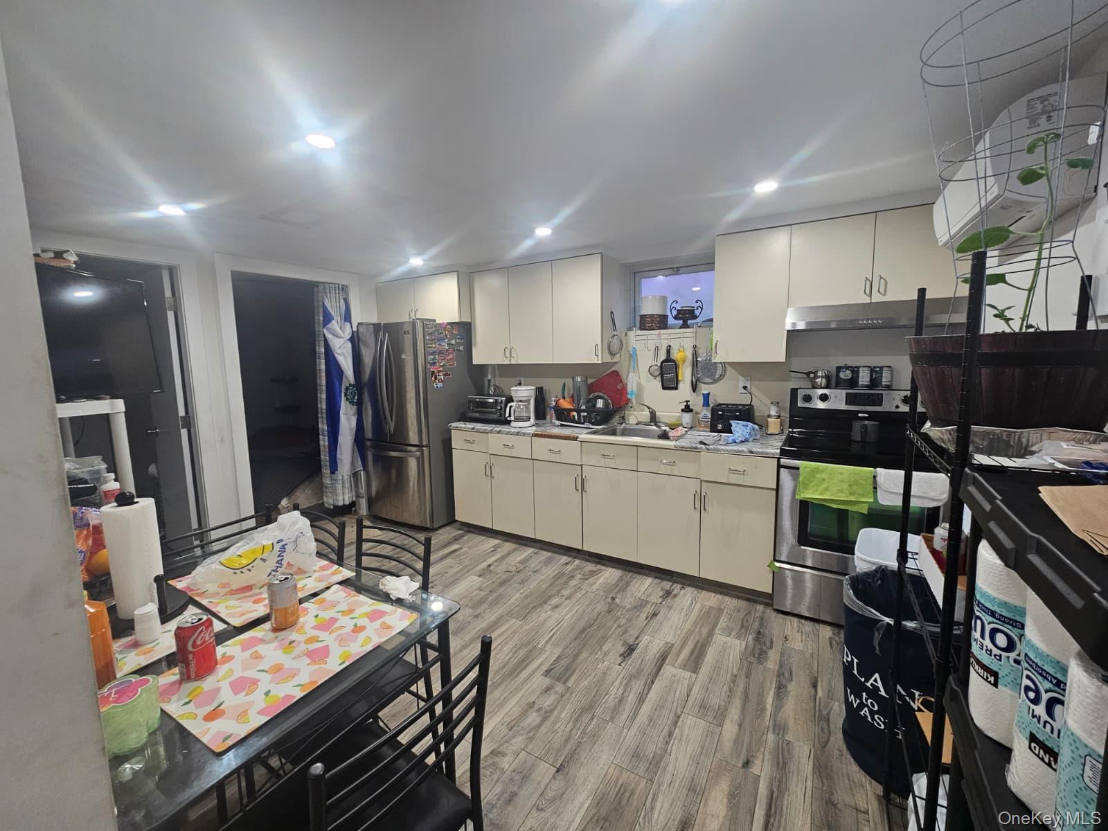 381 Route 32, Woodbury, NY 10917