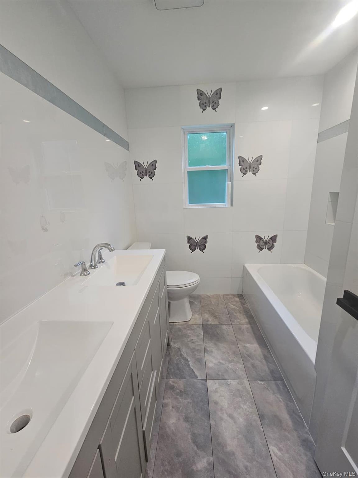 381 Route 32, Woodbury, NY 10917