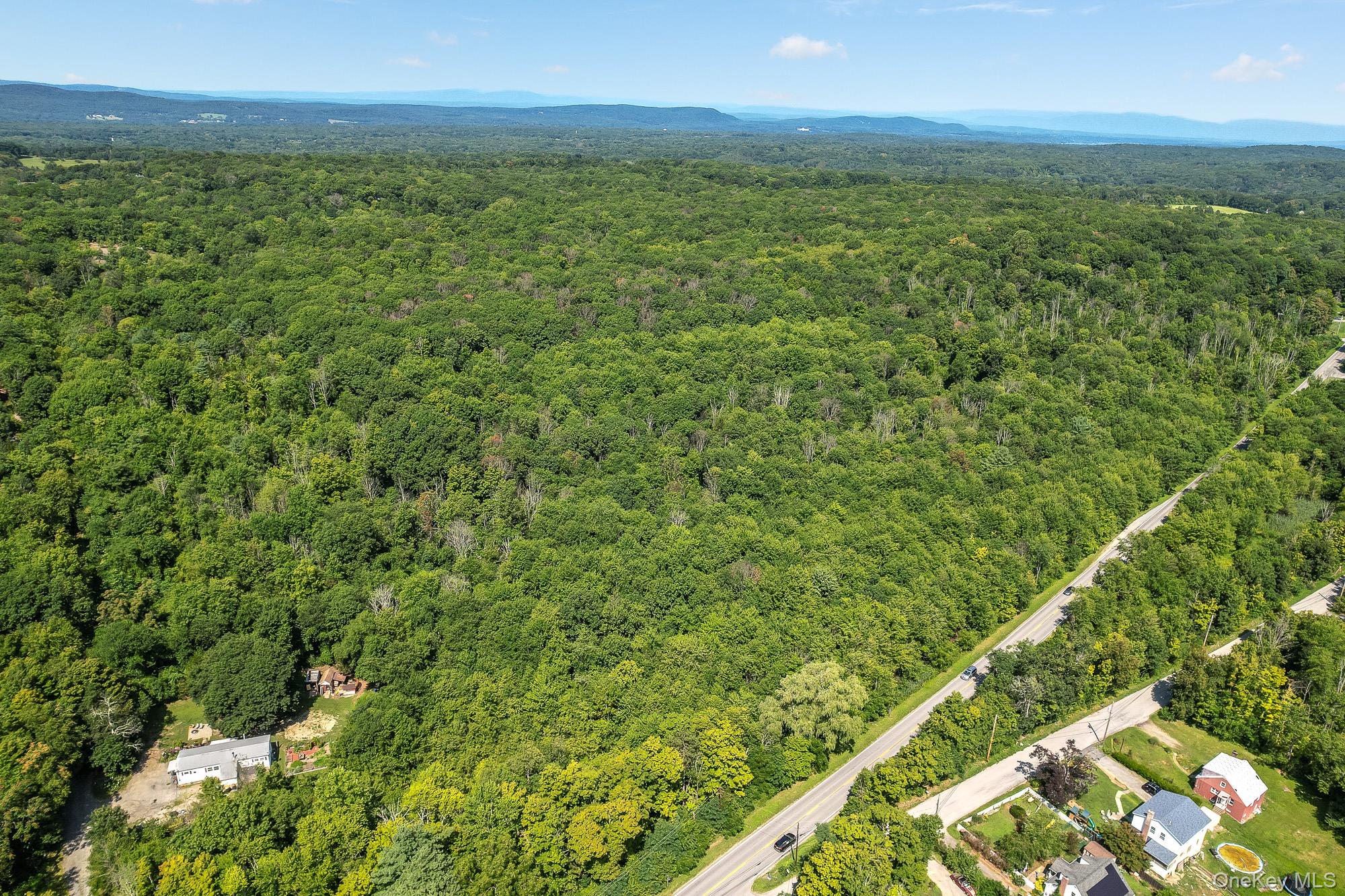 149 S Quaker Lane, Hyde Park, NY 12538