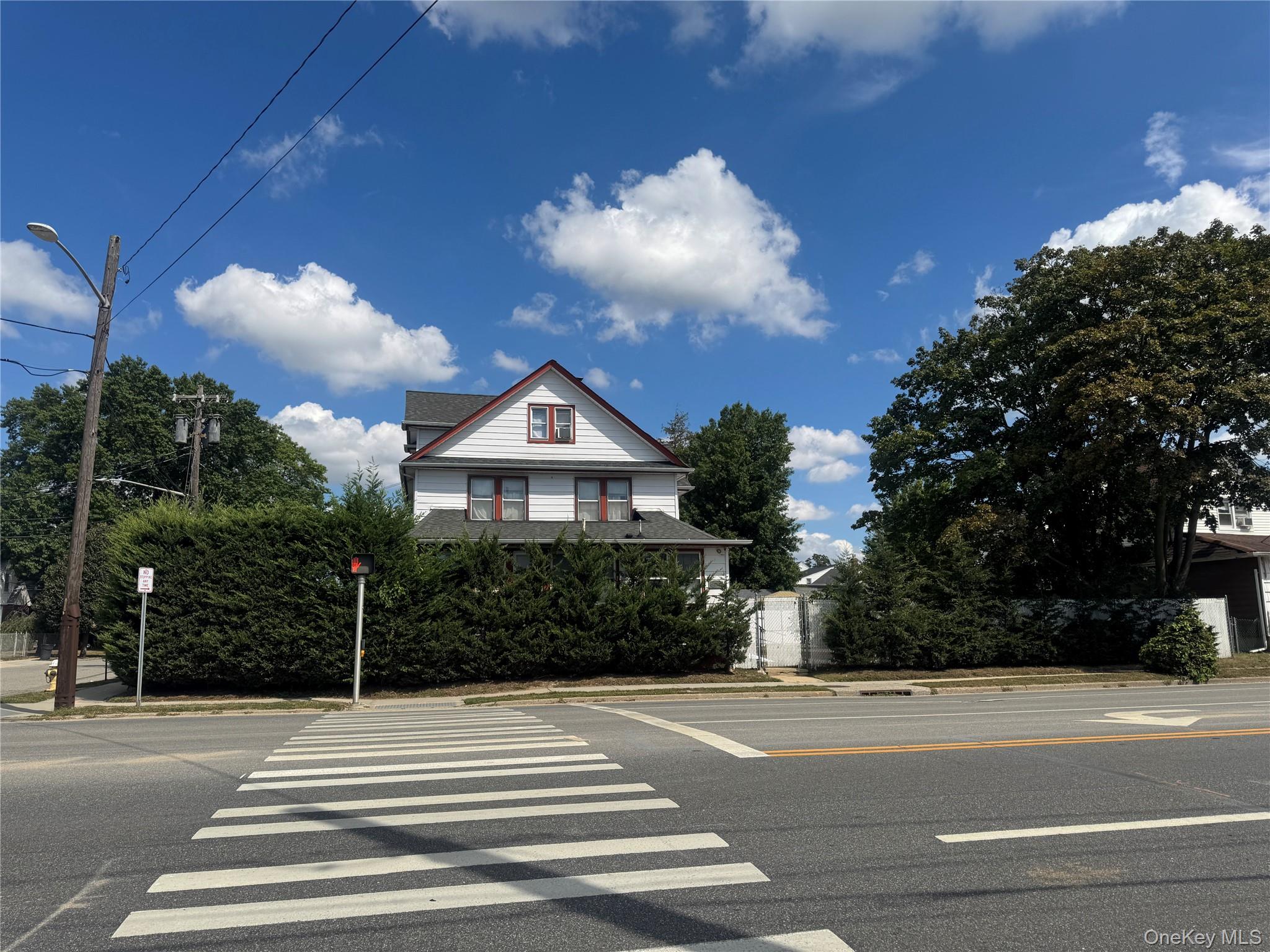 621 Merrick Road, Rockville Centre, NY 11570