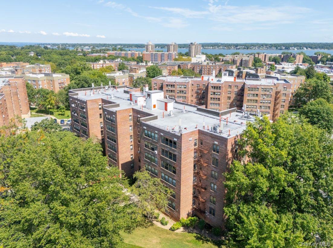 18-75 Corporal Kennedy Street # 3J, Bayside, NY 11360