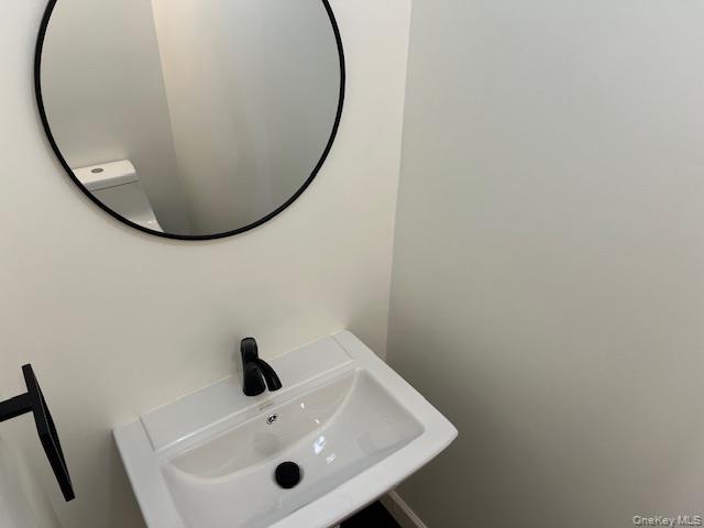 228 Springmeadow Drive # H, Holbrook, NY 11741