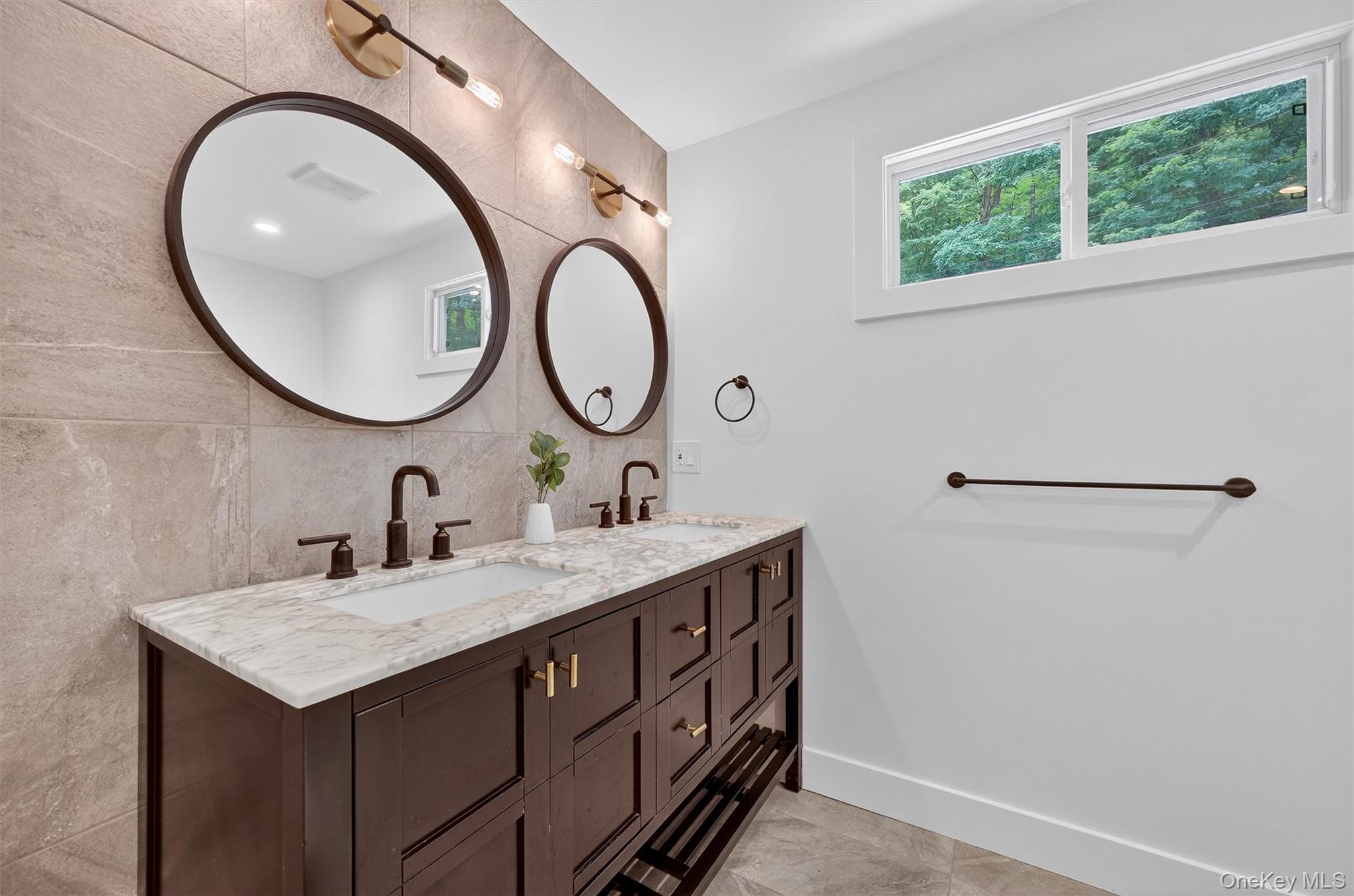 15 Fairview Road, Beacon, NY 12508