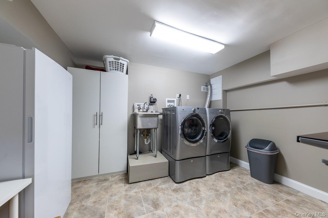 257 E Olive Street, Long Beach, NY 11561