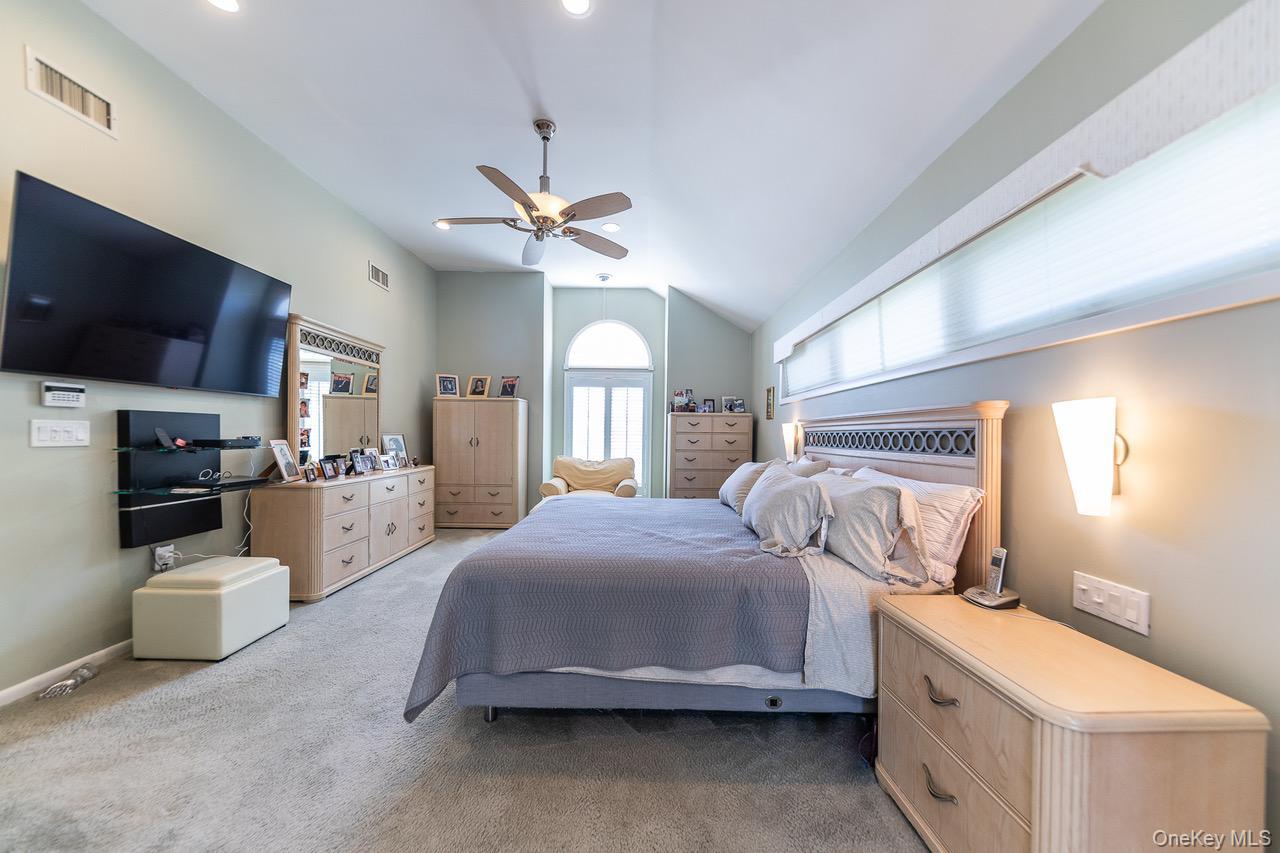 257 E Olive Street, Long Beach, NY 11561