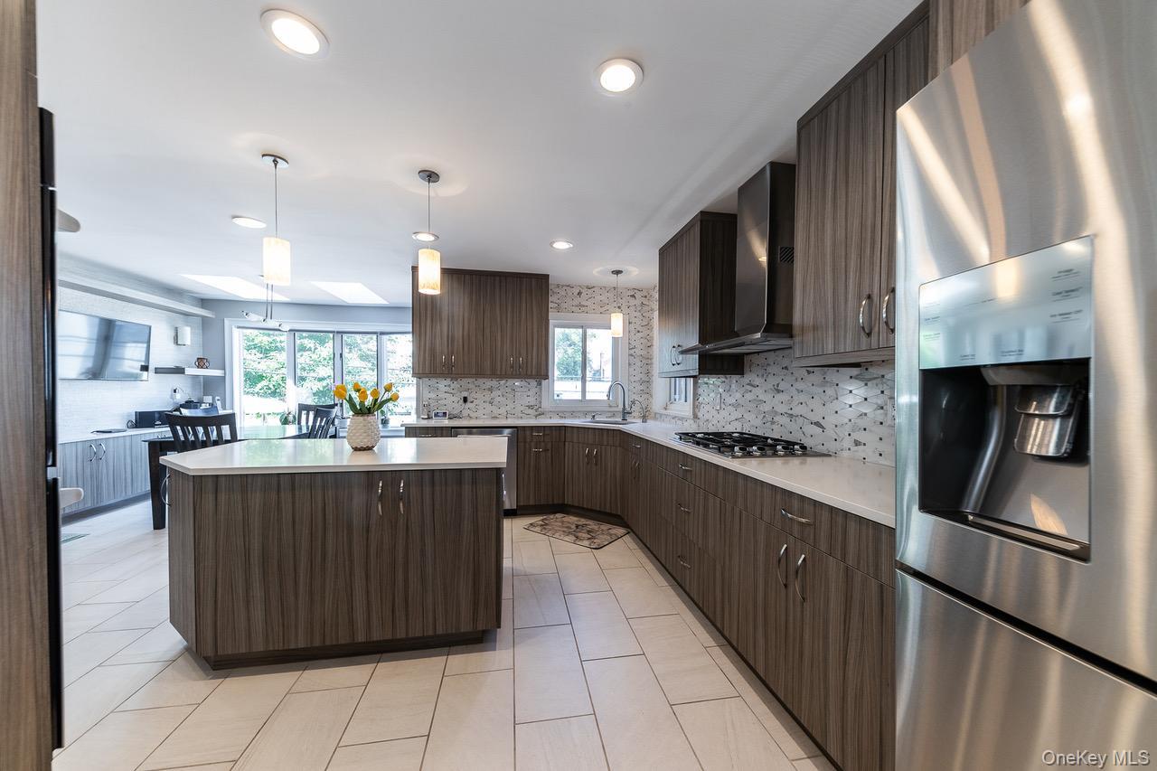 257 E Olive Street, Long Beach, NY 11561