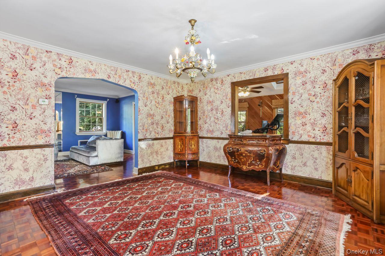 889 James Street, Pelham, NY 10803