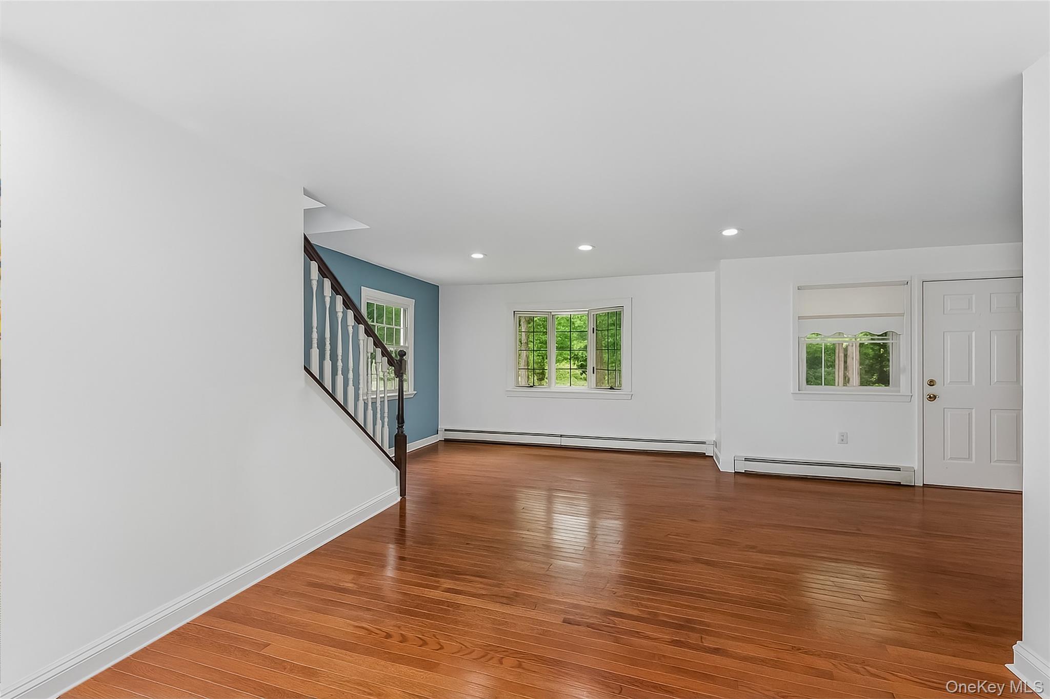 18 Shirley Street, Center Moriches, NY 11934