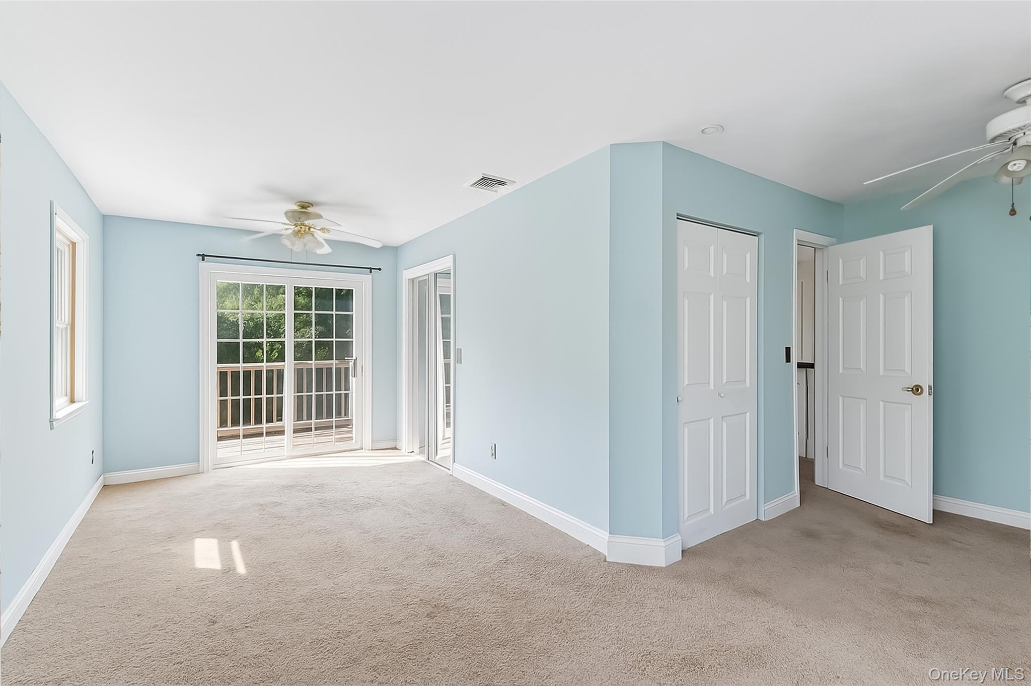 18 Shirley Street, Center Moriches, NY 11934