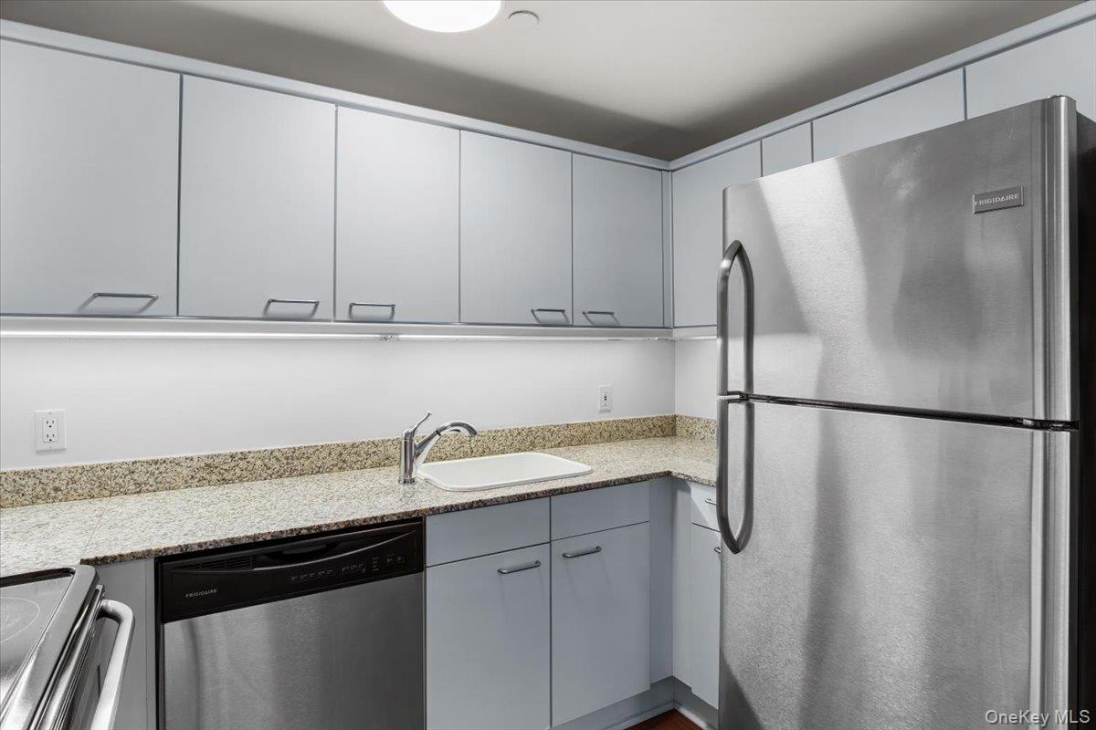 100 Cuttermill Road # 3F, Great Neck, NY 11021