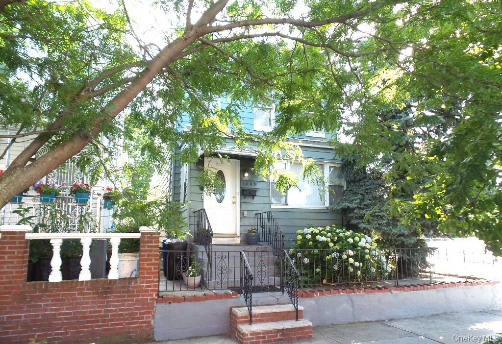 1048 E 98th Street, Brooklyn, NY 11236