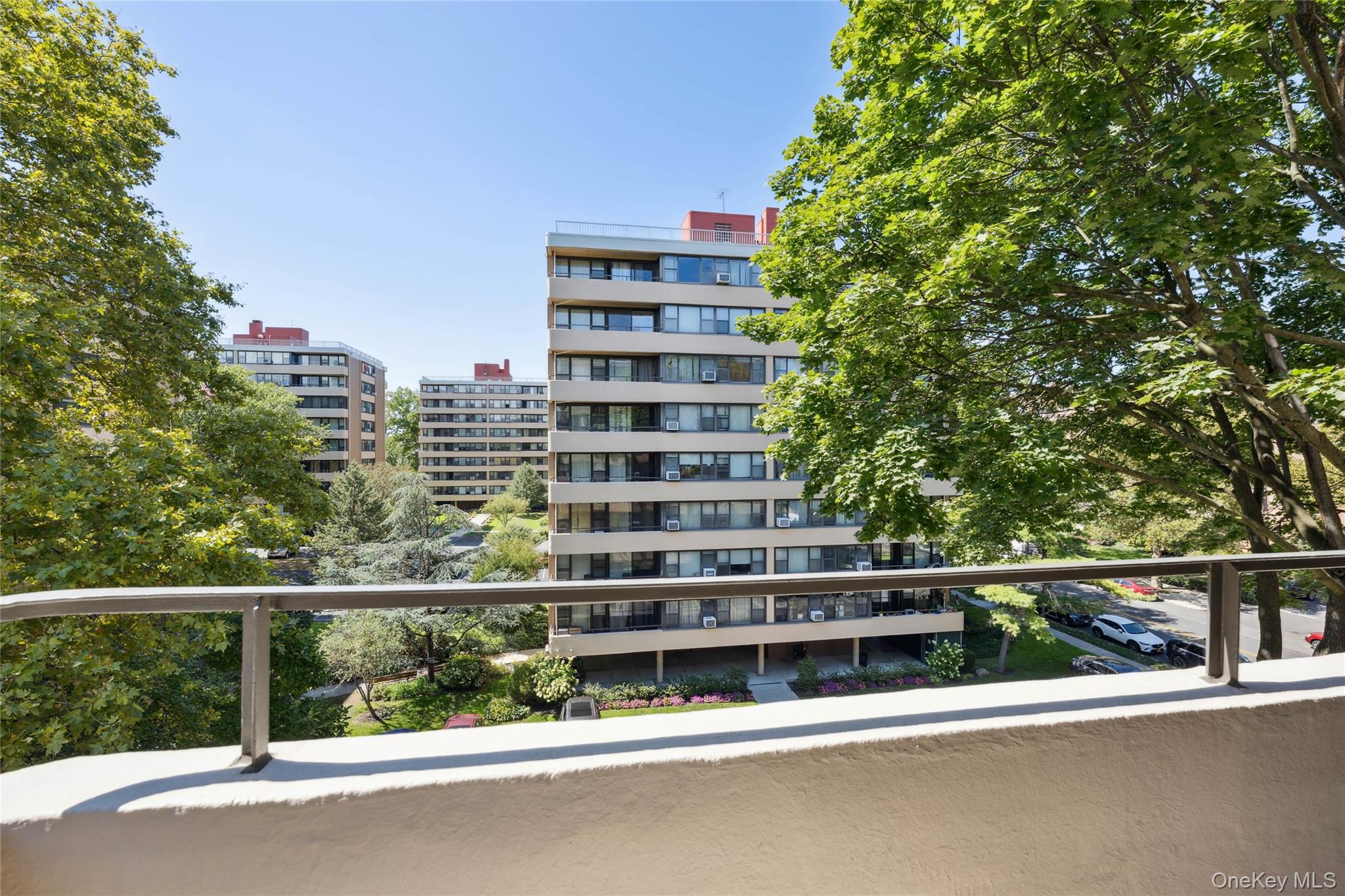 7-04 166th Street # 6A, Beechhurst, NY 11357