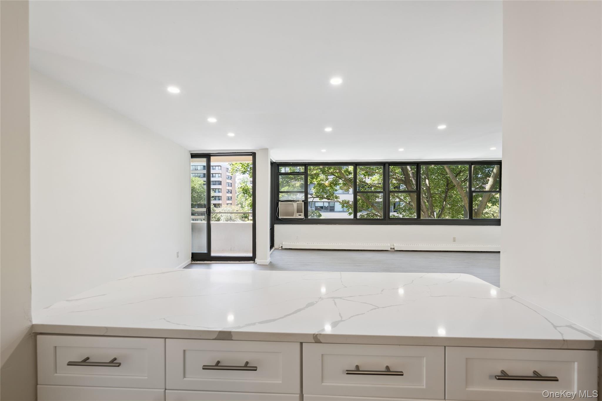 7-04 166th Street # 6A, Beechhurst, NY 11357