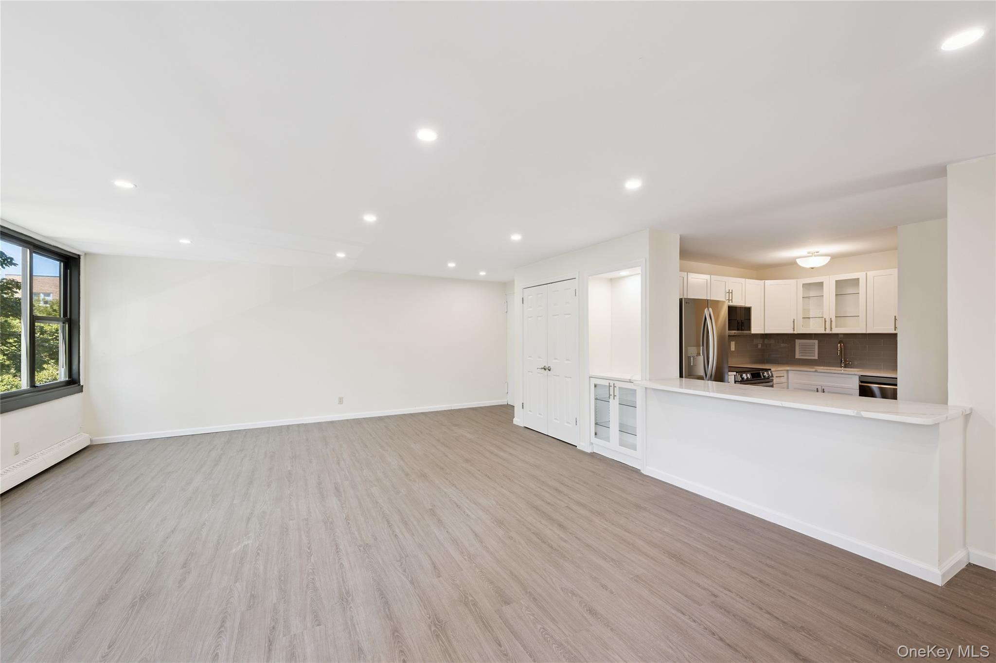 7-04 166th Street # 6A, Beechhurst, NY 11357