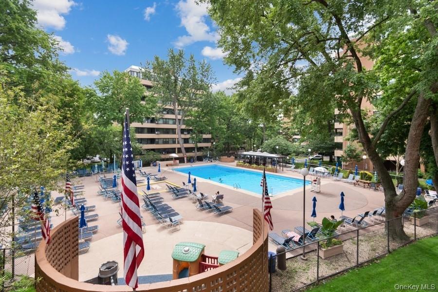 7-04 166th Street # 6A, Beechhurst, NY 11357