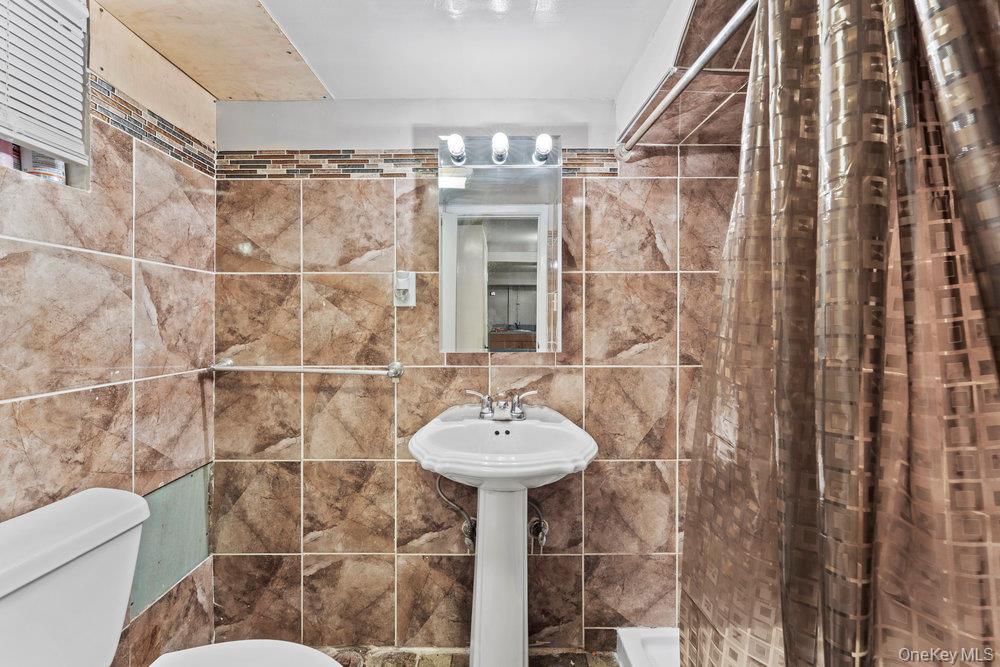 102-05 217th Street, Queens Village, NY 11429