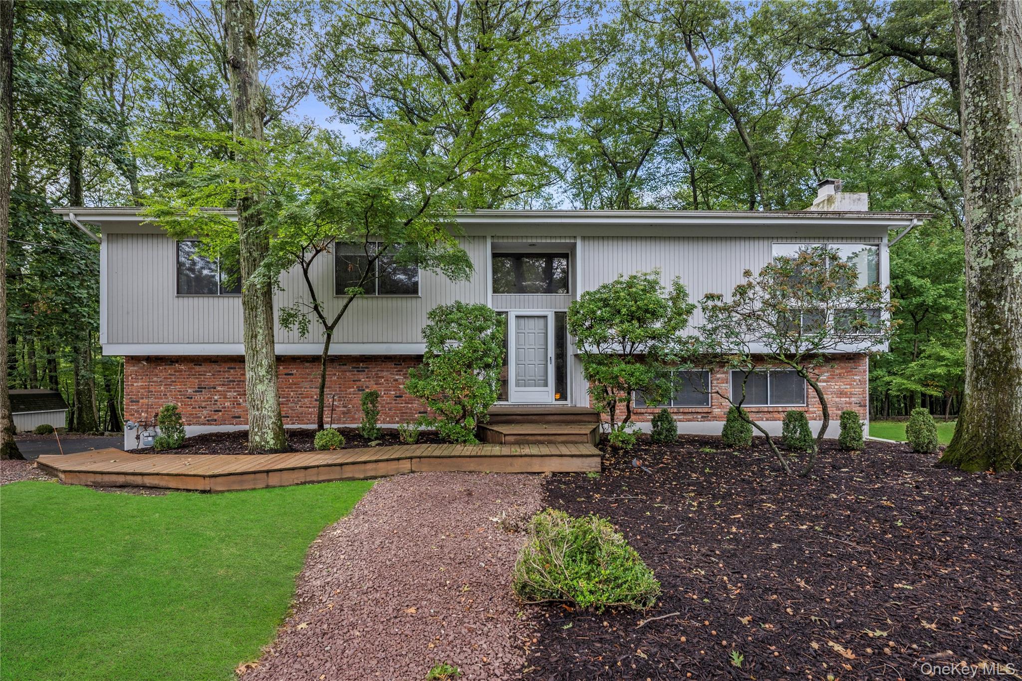 17 Sherwood Ridge Road, Pomona, NY 10901