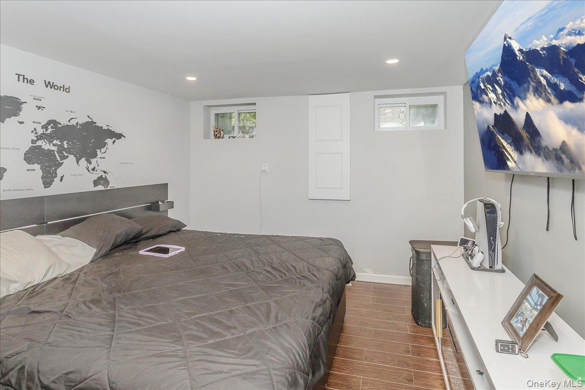 922 N 1st Street, New Hyde Park, NY 11040