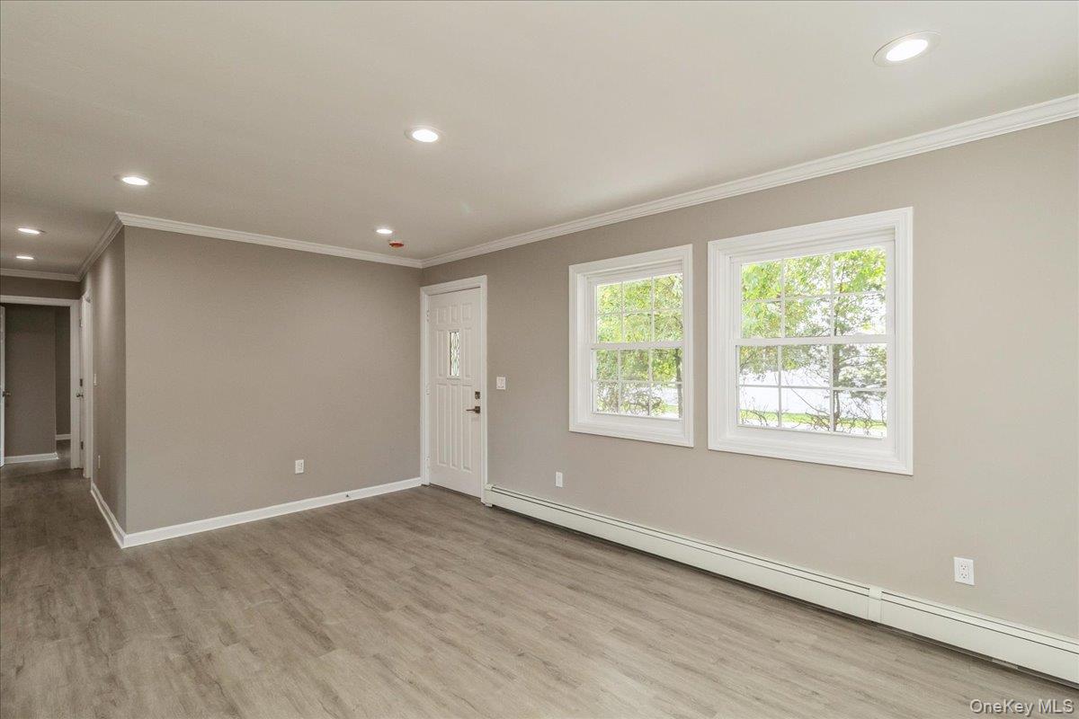 509 Hampton Avenue, Bellport, NY 11713