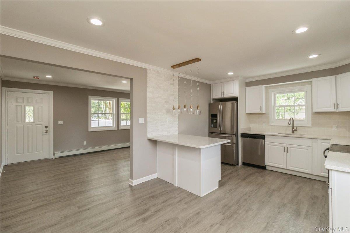 509 Hampton Avenue, Bellport, NY 11713