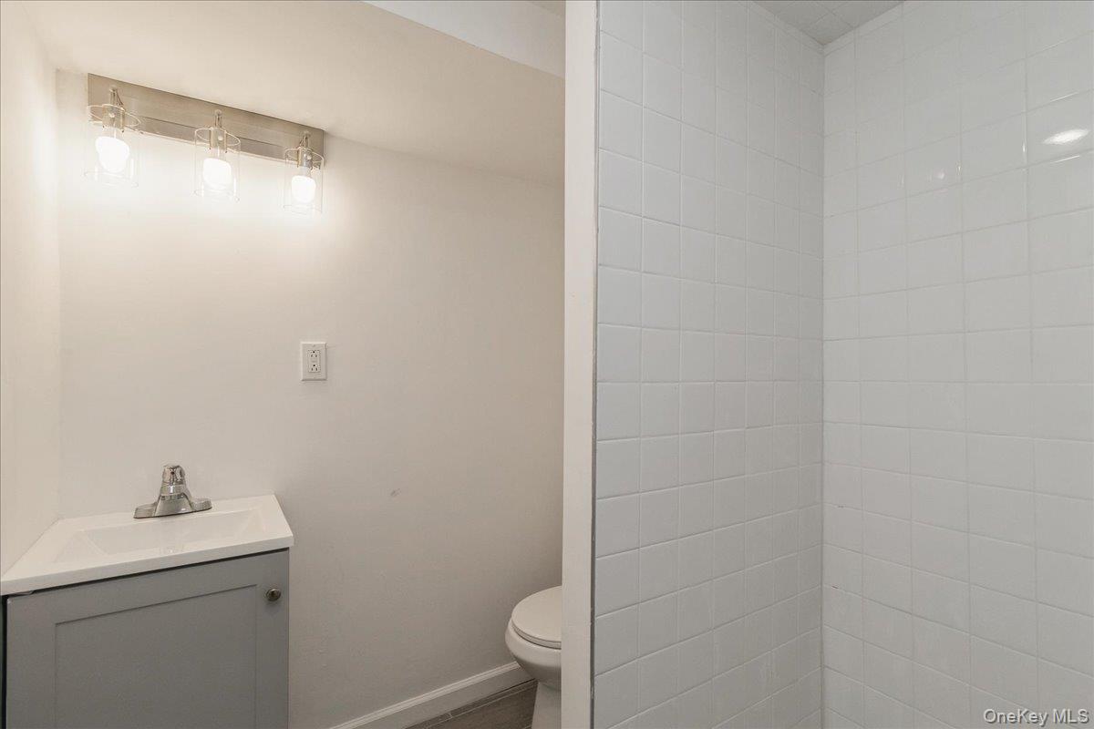 509 Hampton Avenue, Bellport, NY 11713