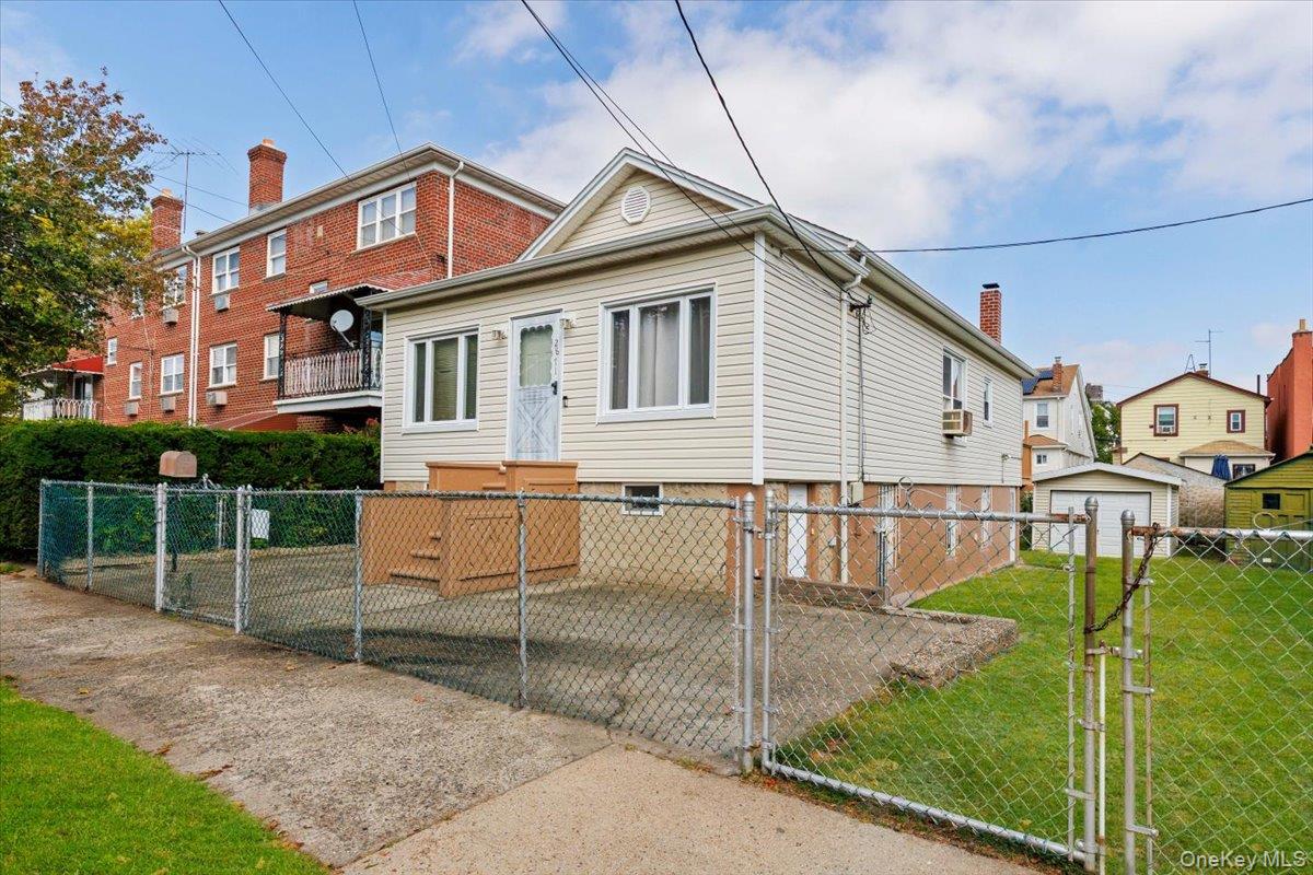 2871 Zulette Avenue, Bronx, NY 10461