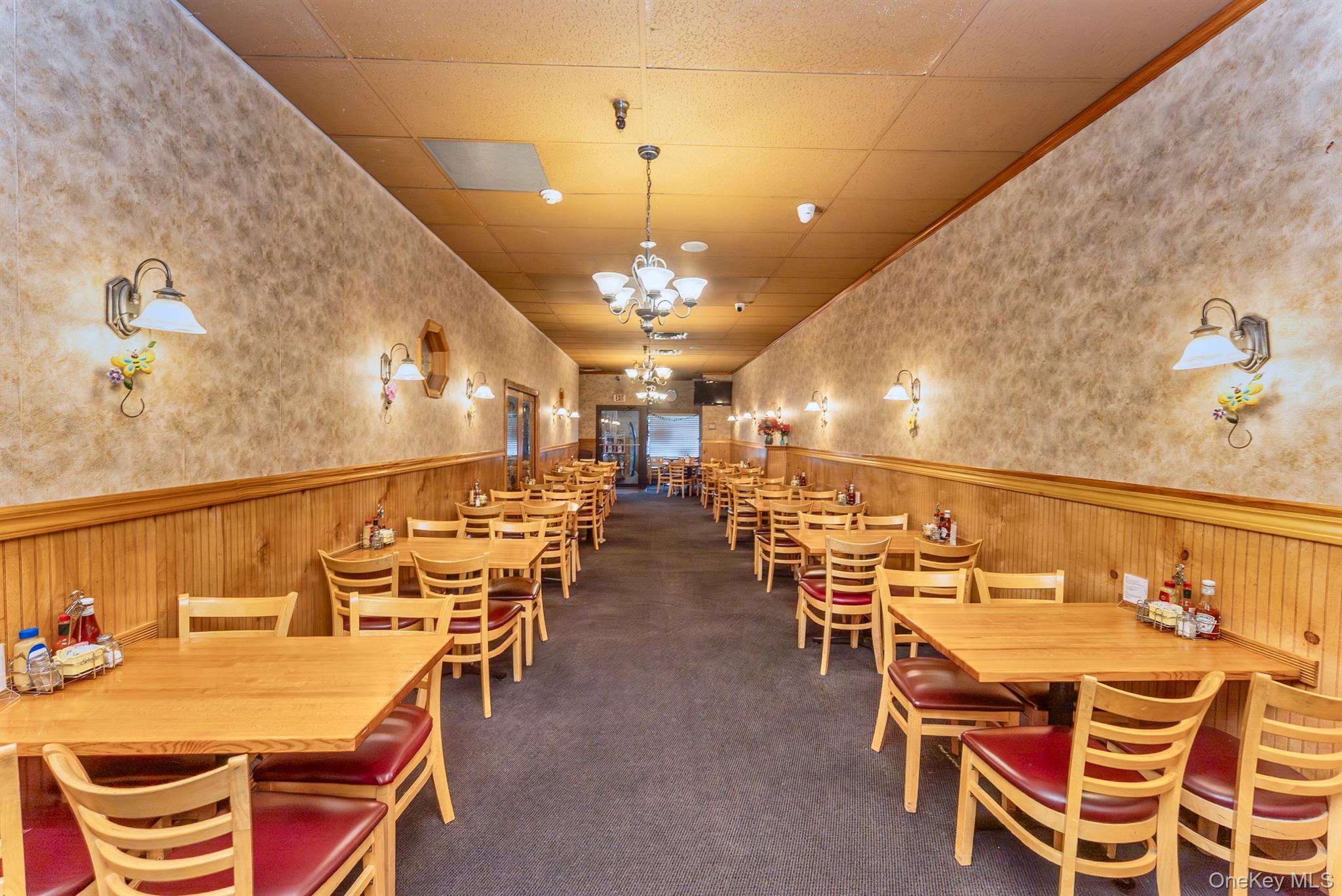 226 Kingston Plaza, Kingston, NY 12401