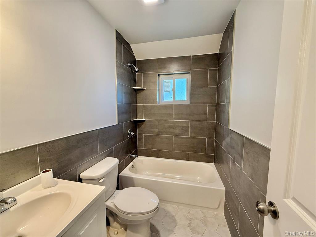 3167 Ampere Avenue # #A, Bronx, NY 10465