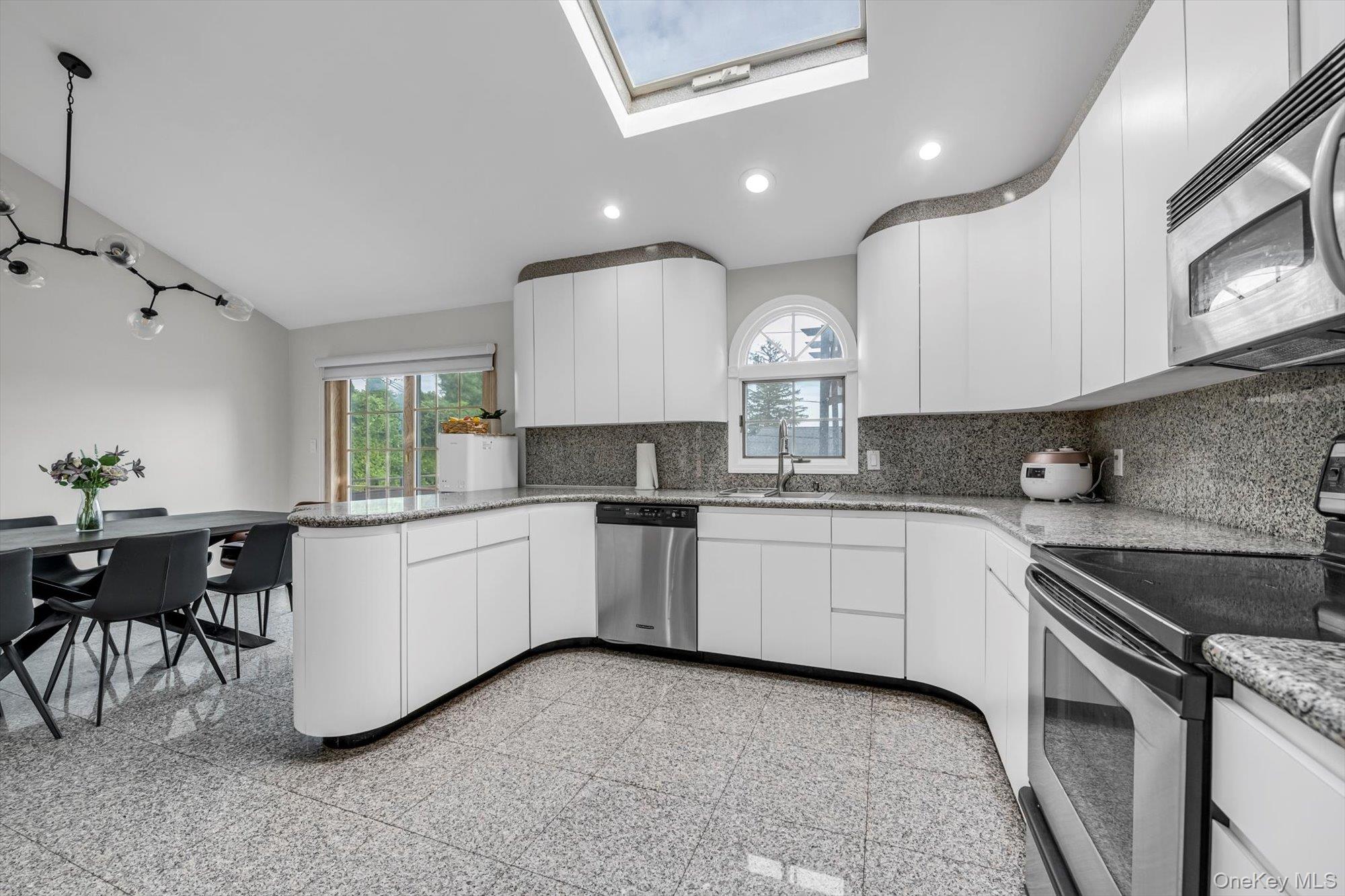 12 Julliard Drive, Plainview, NY 11803