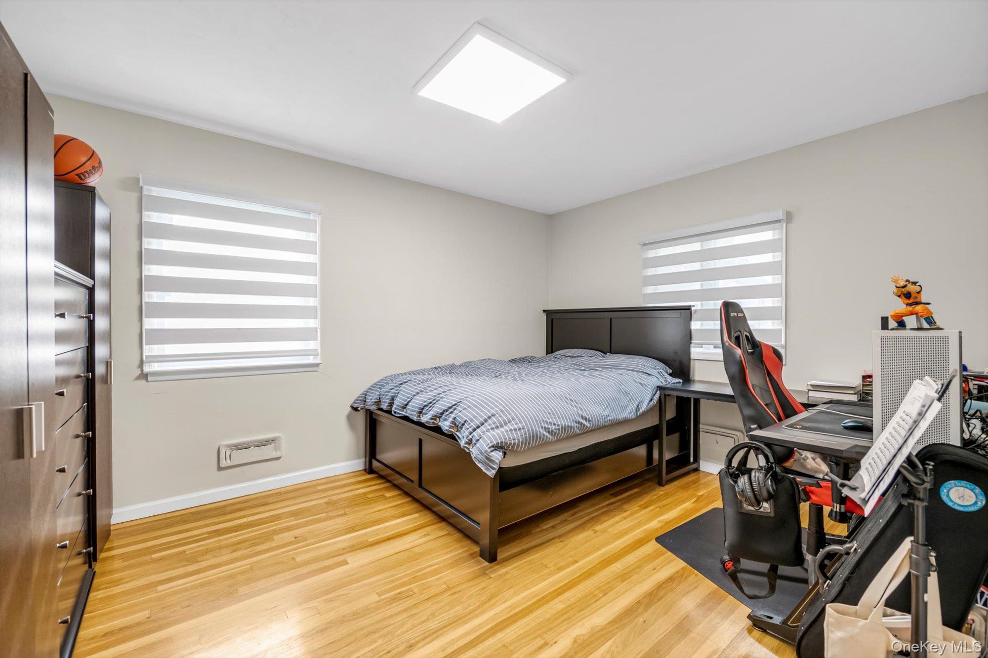 12 Julliard Drive, Plainview, NY 11803