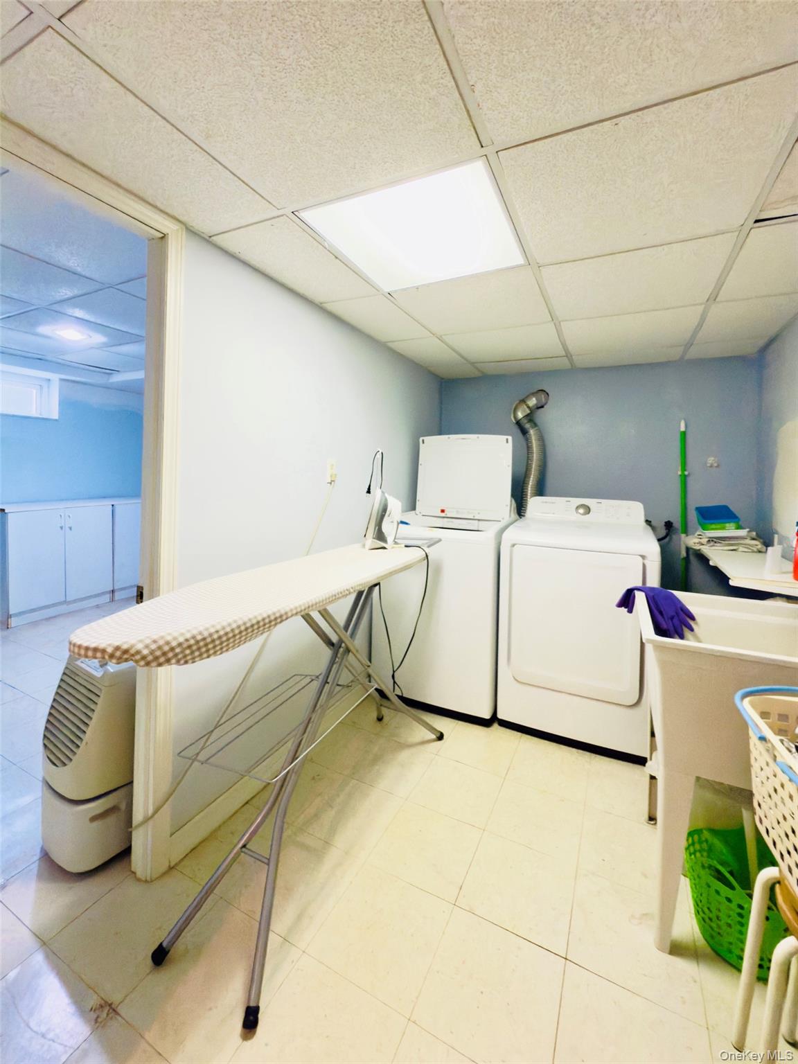 175 San Juan Avenue, Albertson, NY 11507