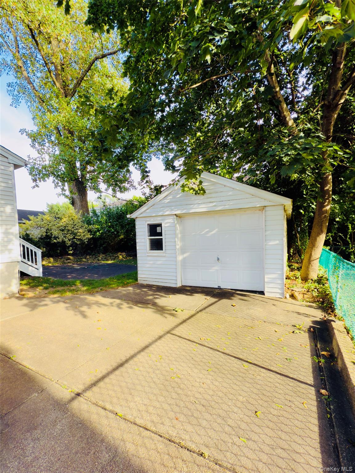 175 San Juan Avenue, Albertson, NY 11507