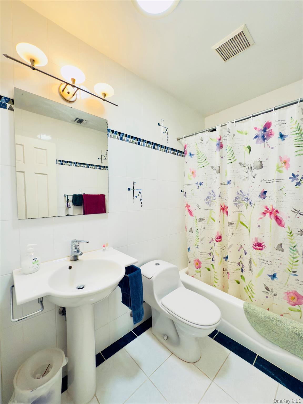 175 San Juan Avenue, Albertson, NY 11507