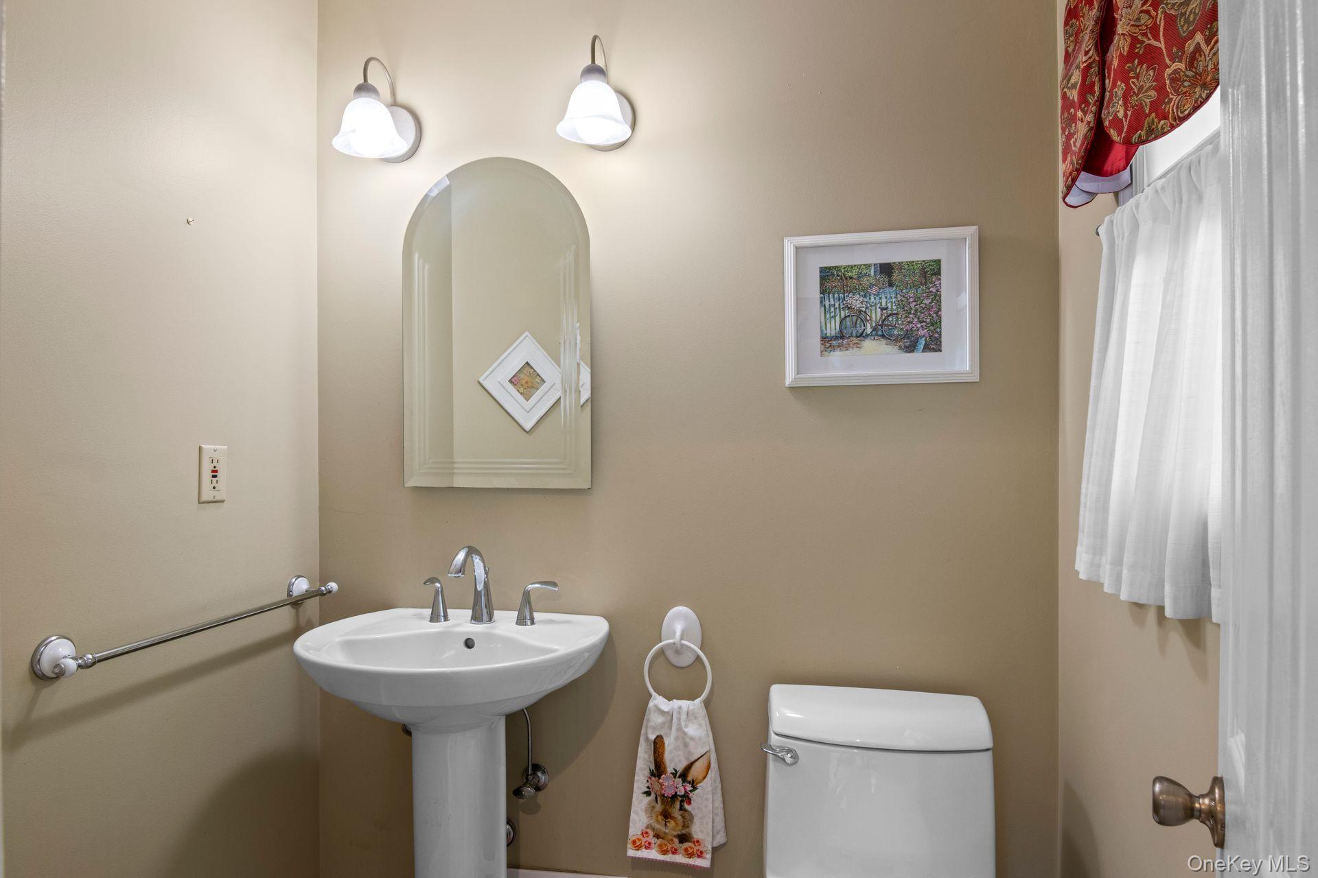 703 10th Avenue, East Northport, NY 11731